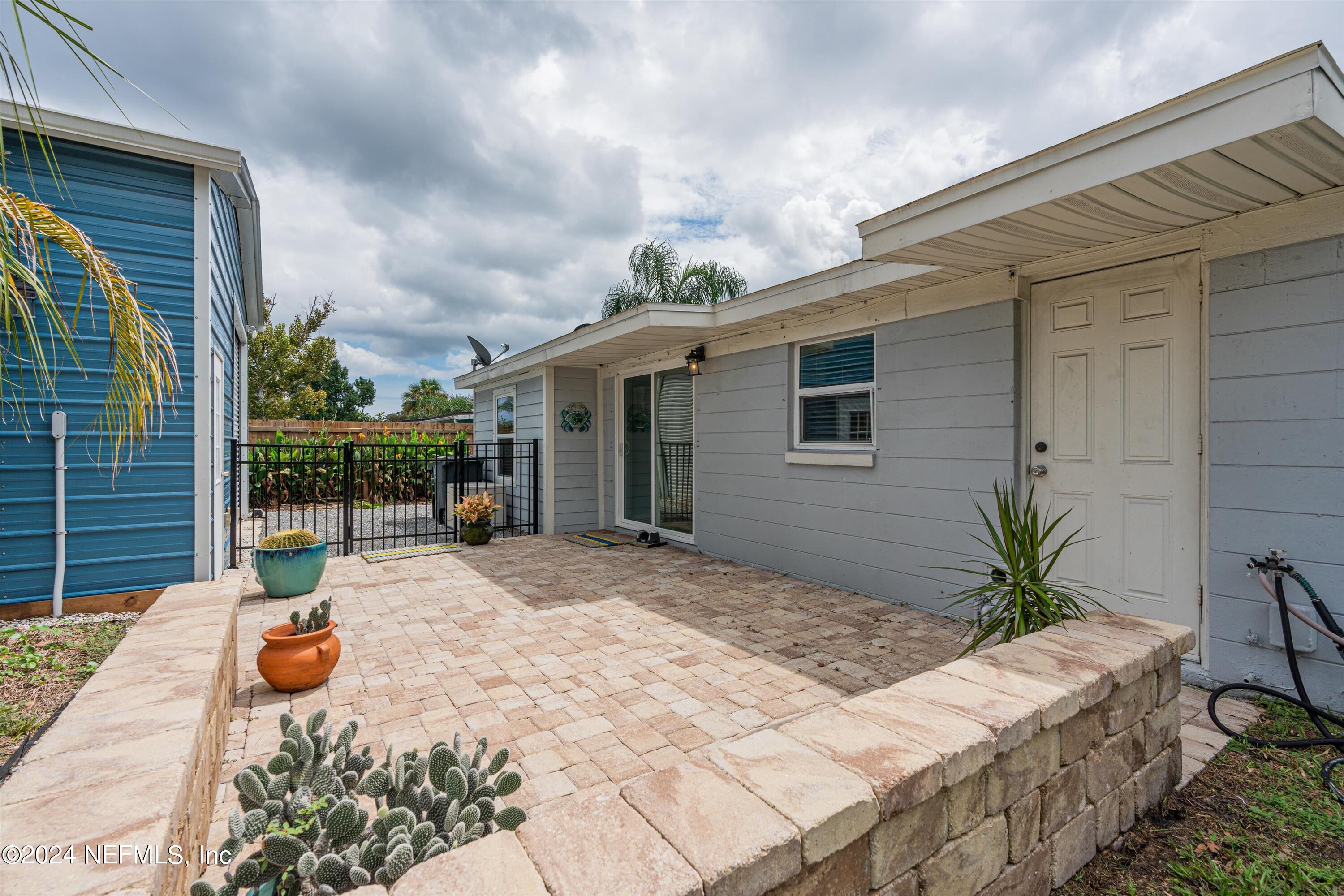 90 FORRESTAL Circle S