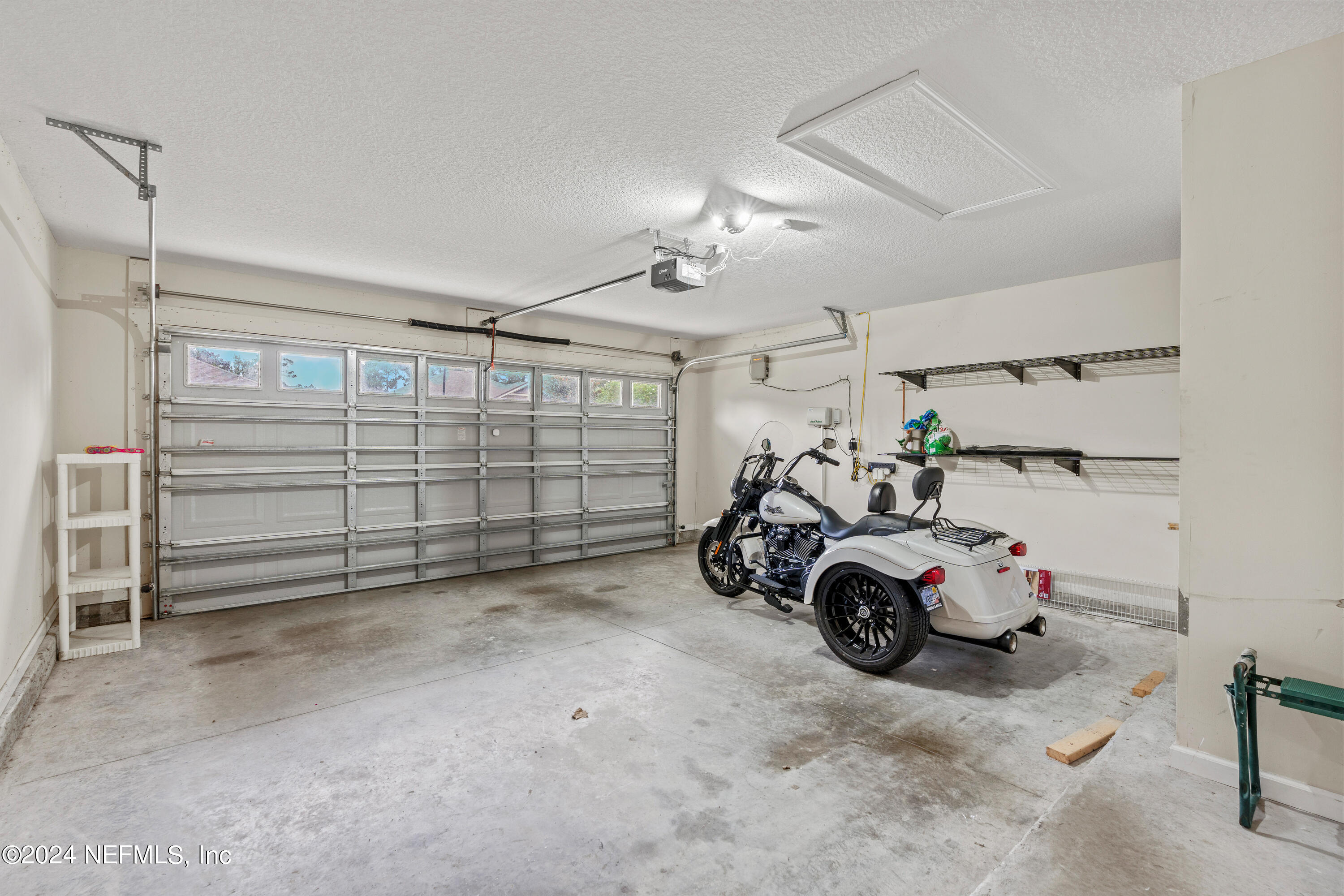 86034 TROPICANA Court