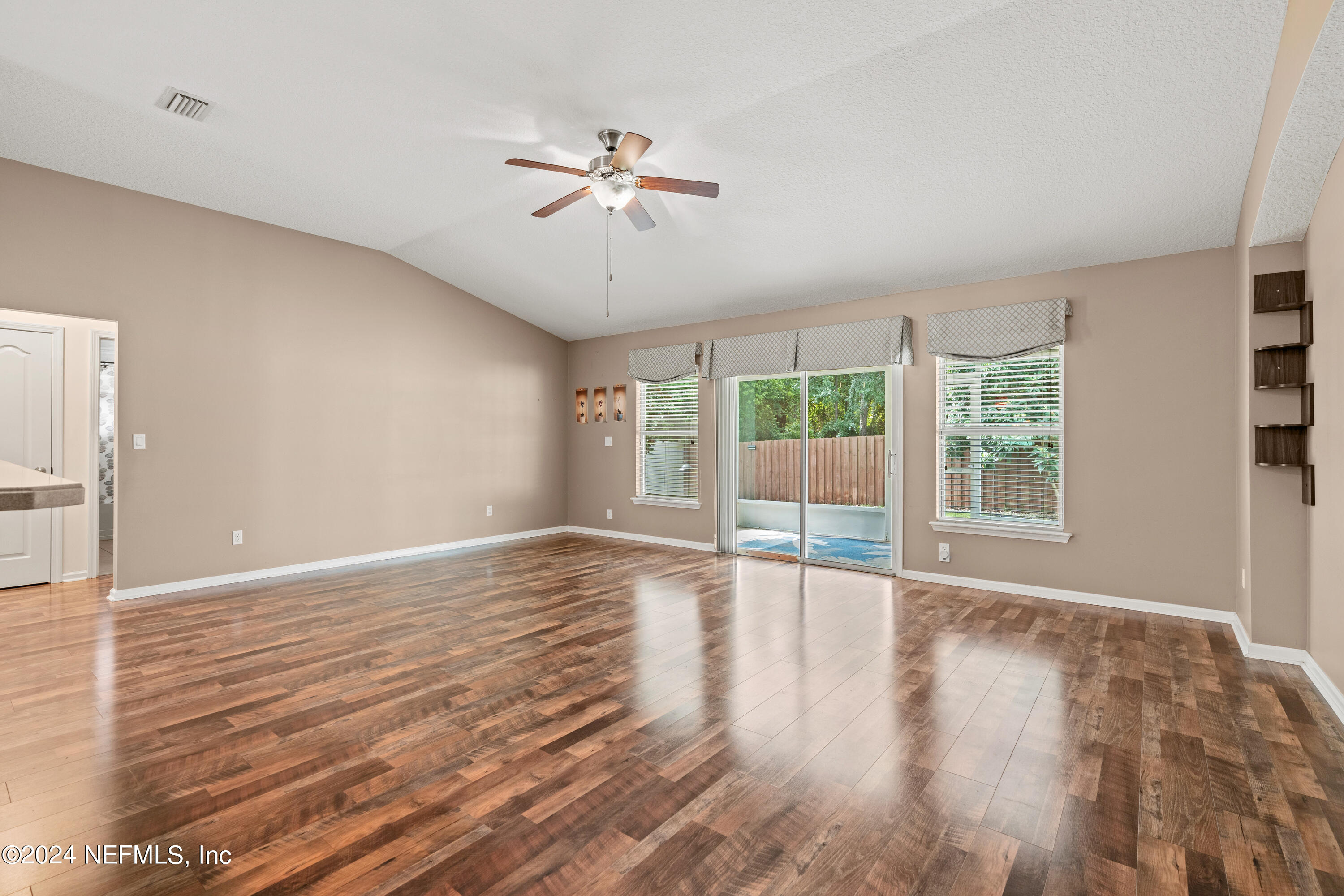 86034 TROPICANA Court