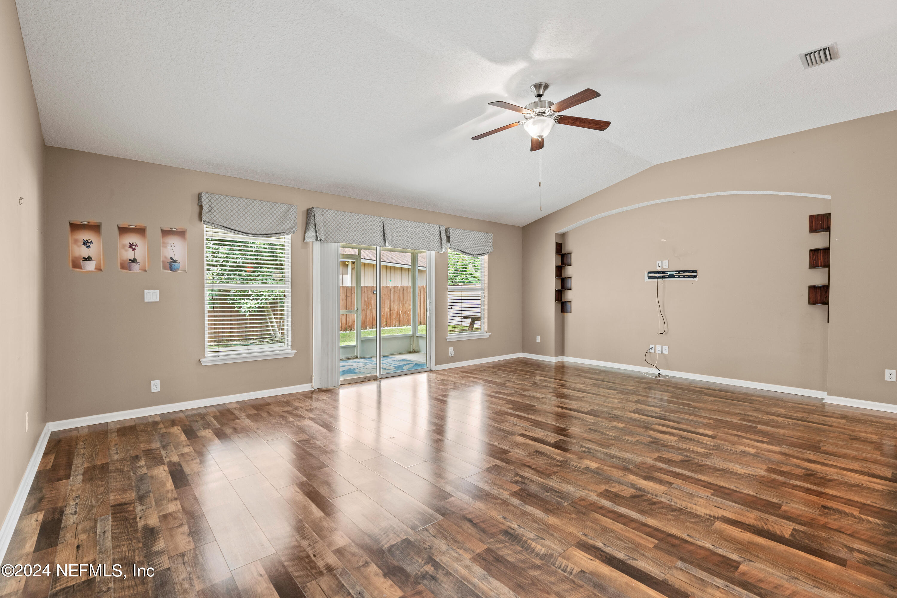 86034 TROPICANA Court