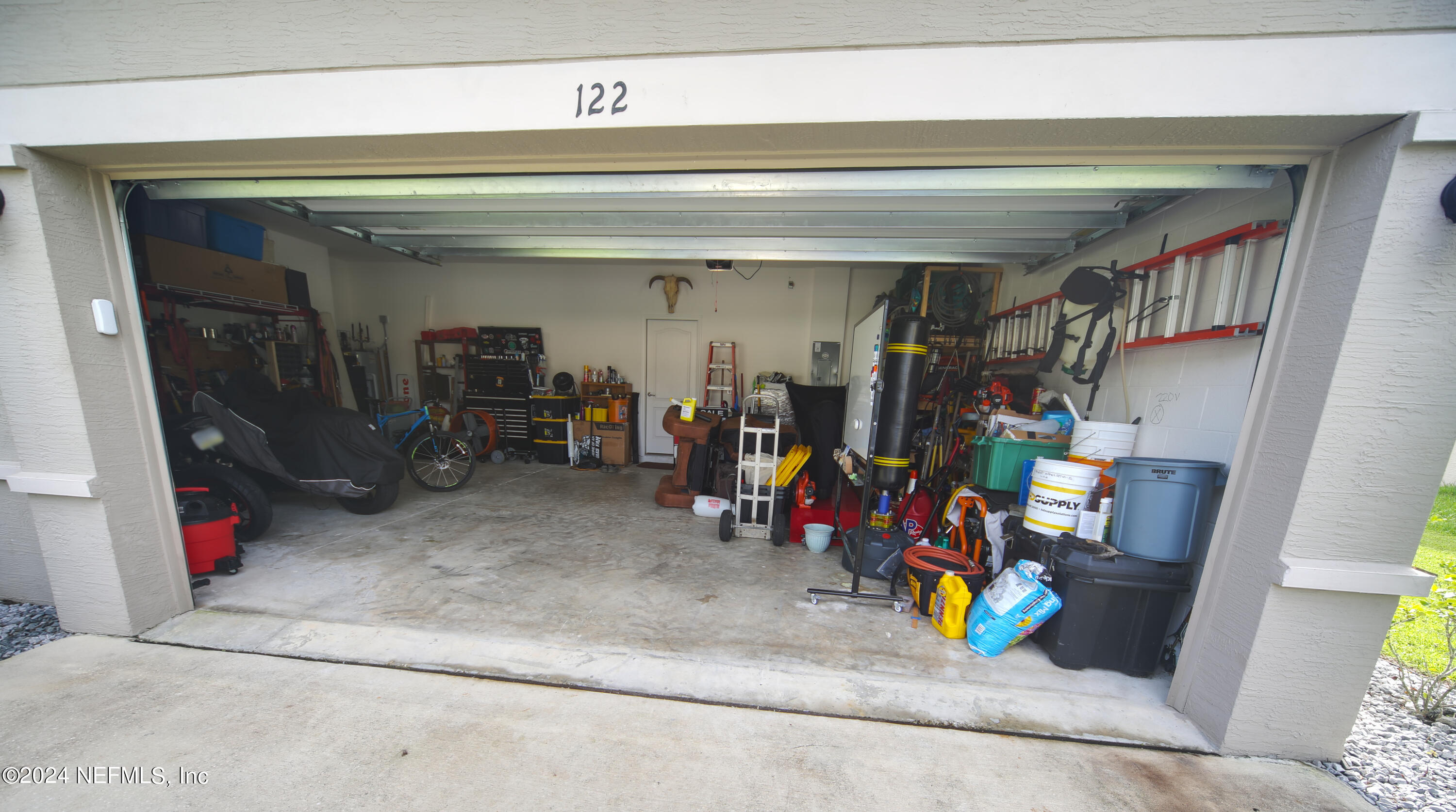 122 LAGUNA FOREST Trail