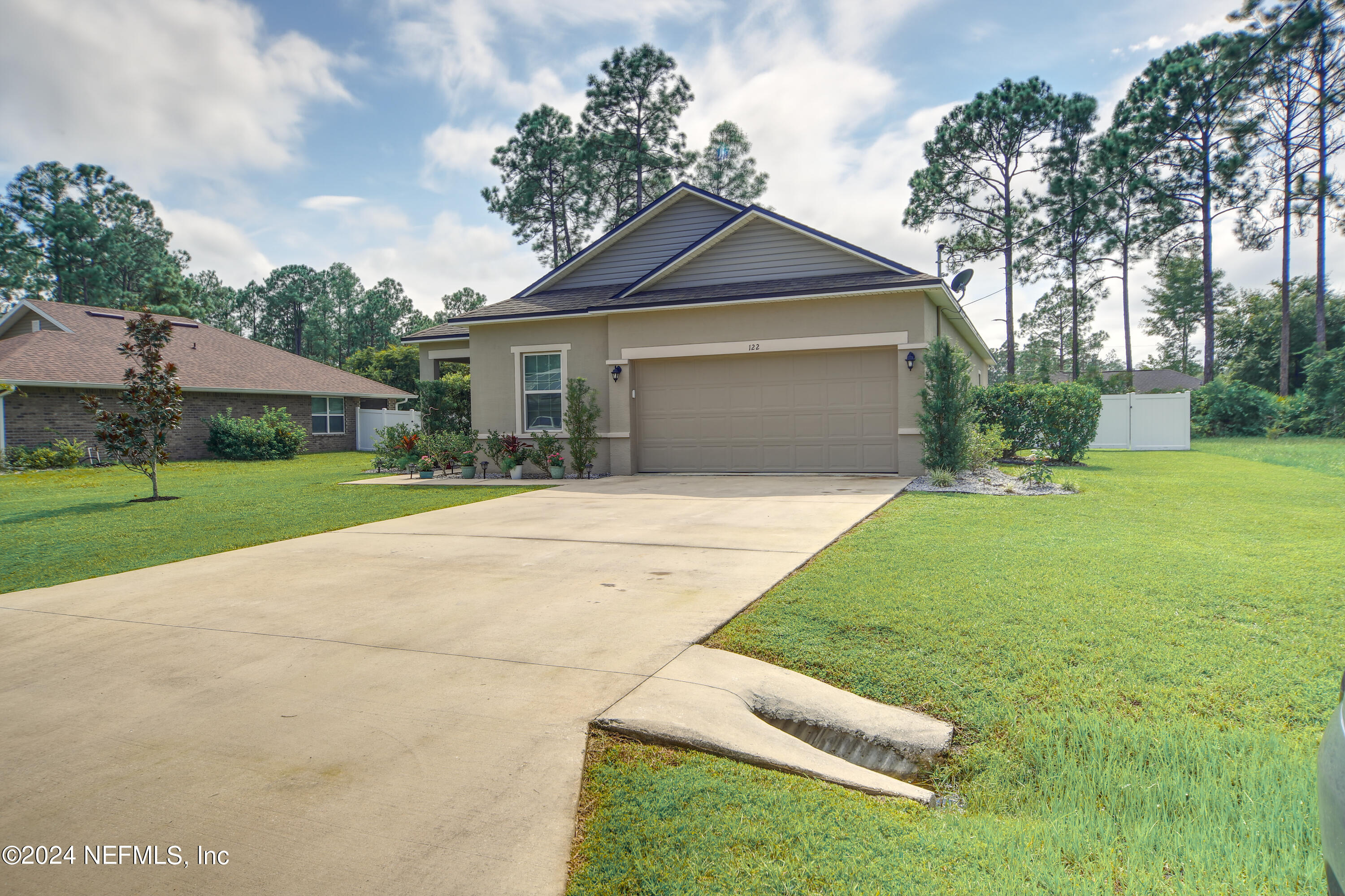 122 LAGUNA FOREST Trail