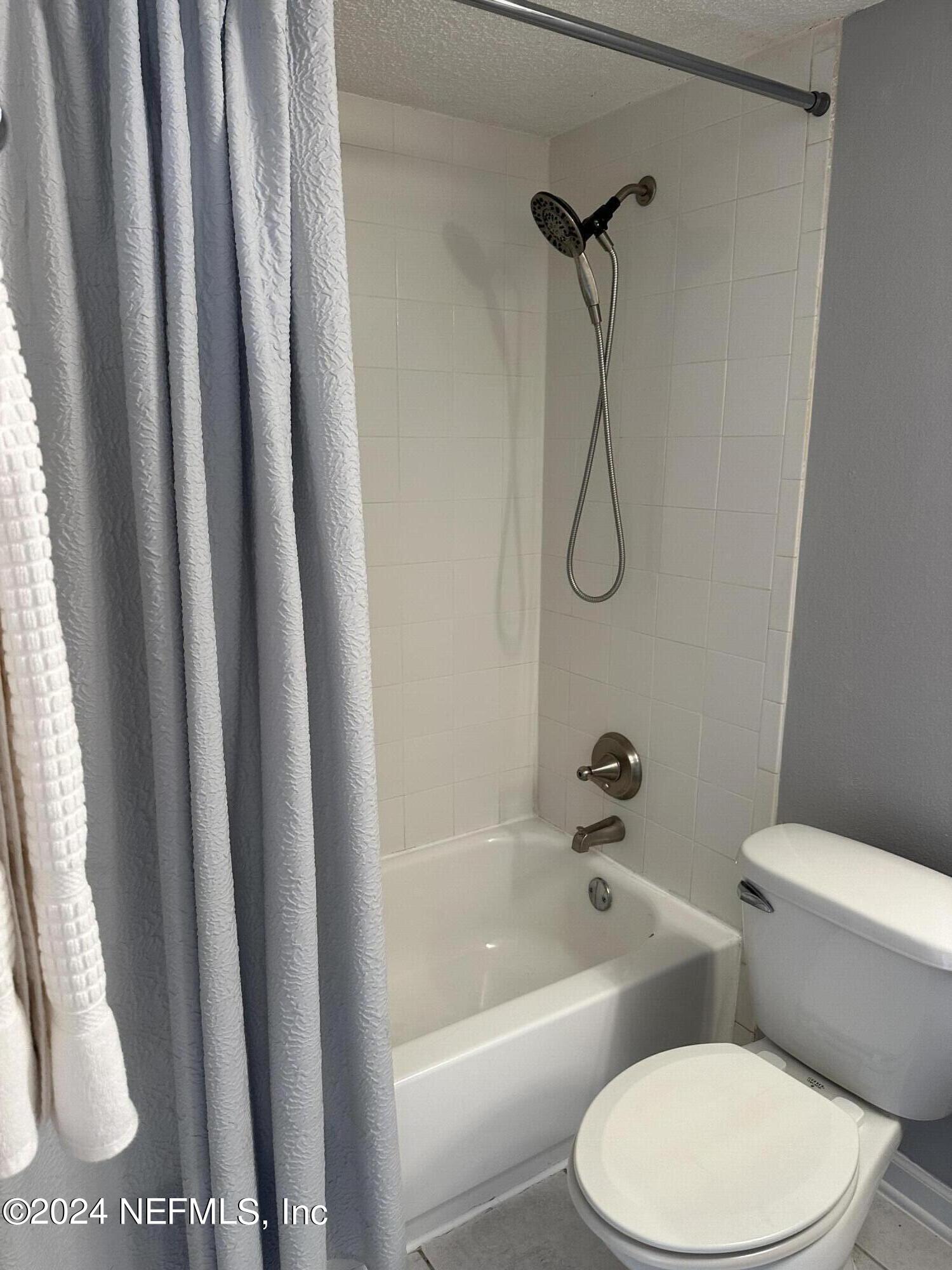 6646 LA MIRADA Drive E, 4