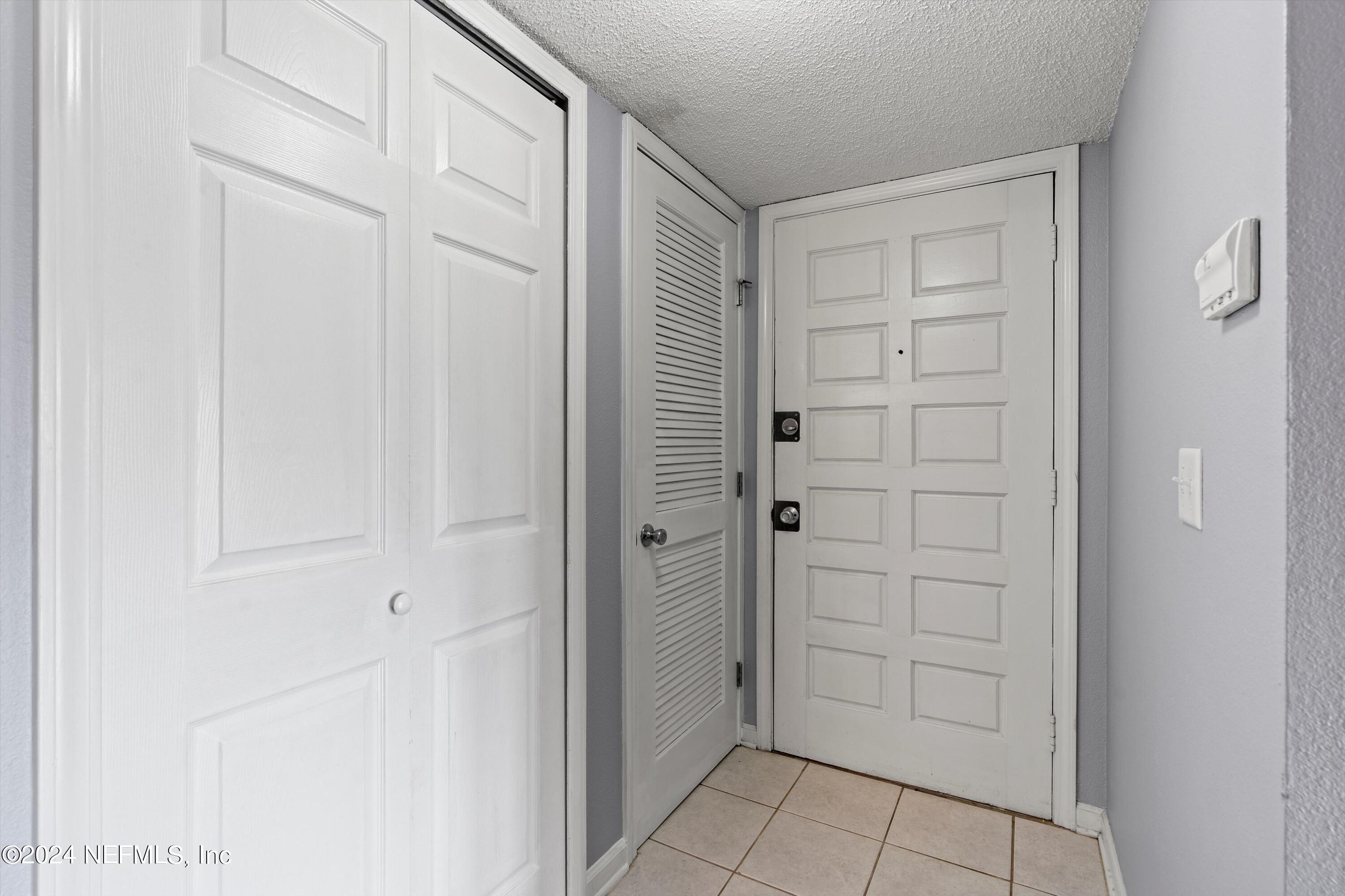 6646 LA MIRADA Drive E, 4