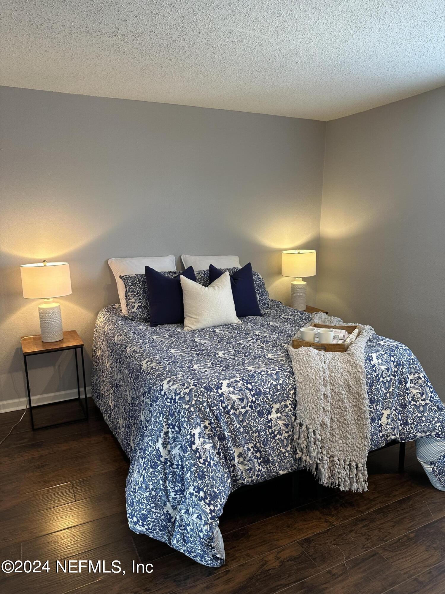 6646 LA MIRADA Drive E, 4