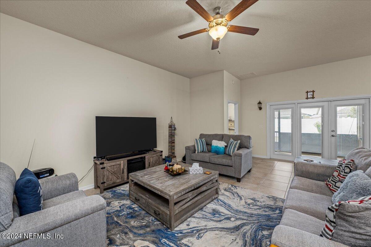 3618 PARIANA Lane