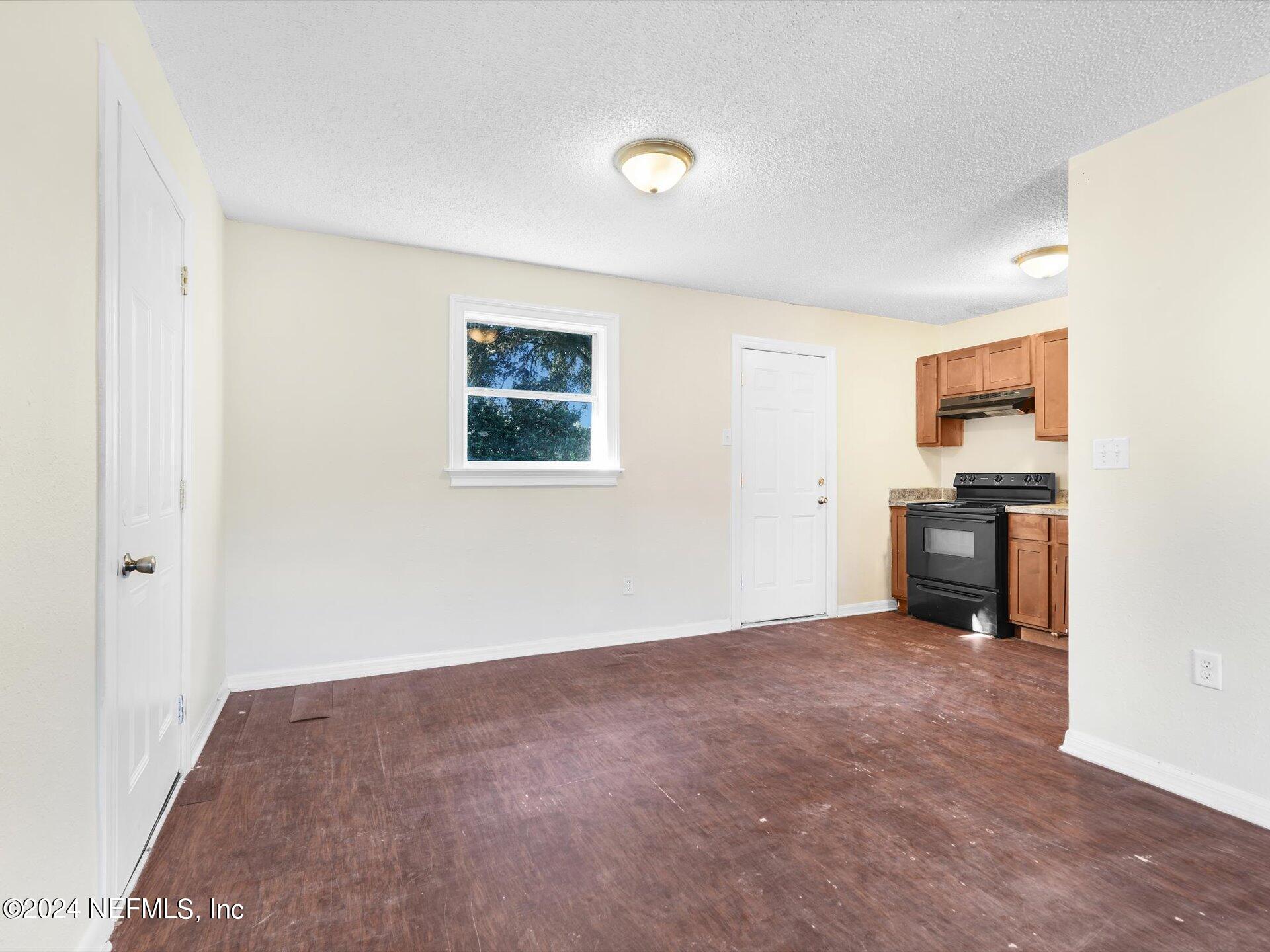 10518 LONE STAR Road