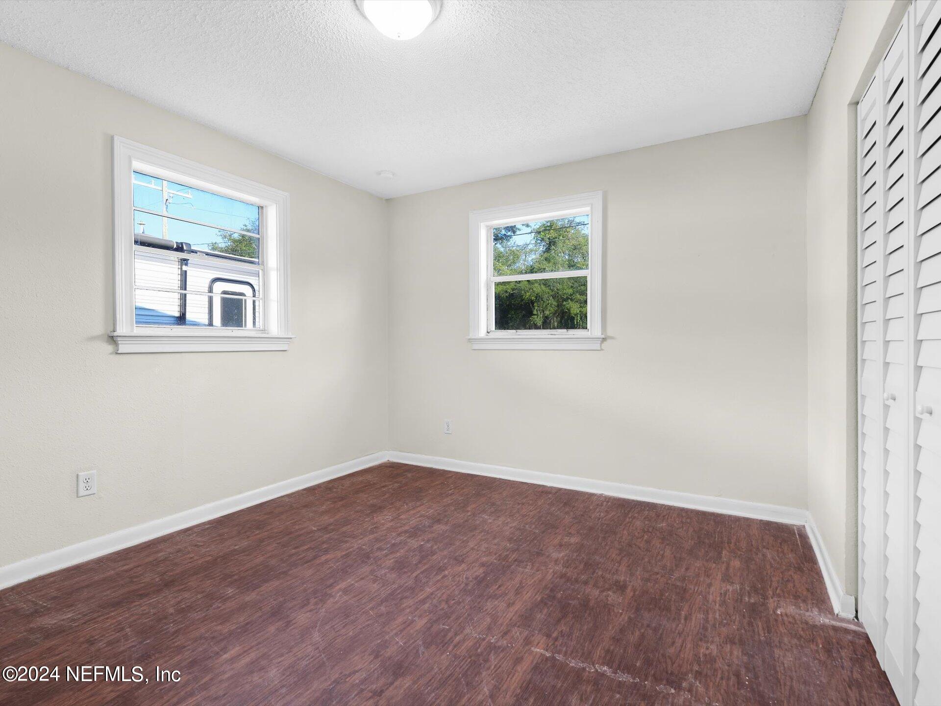 10518 LONE STAR Road