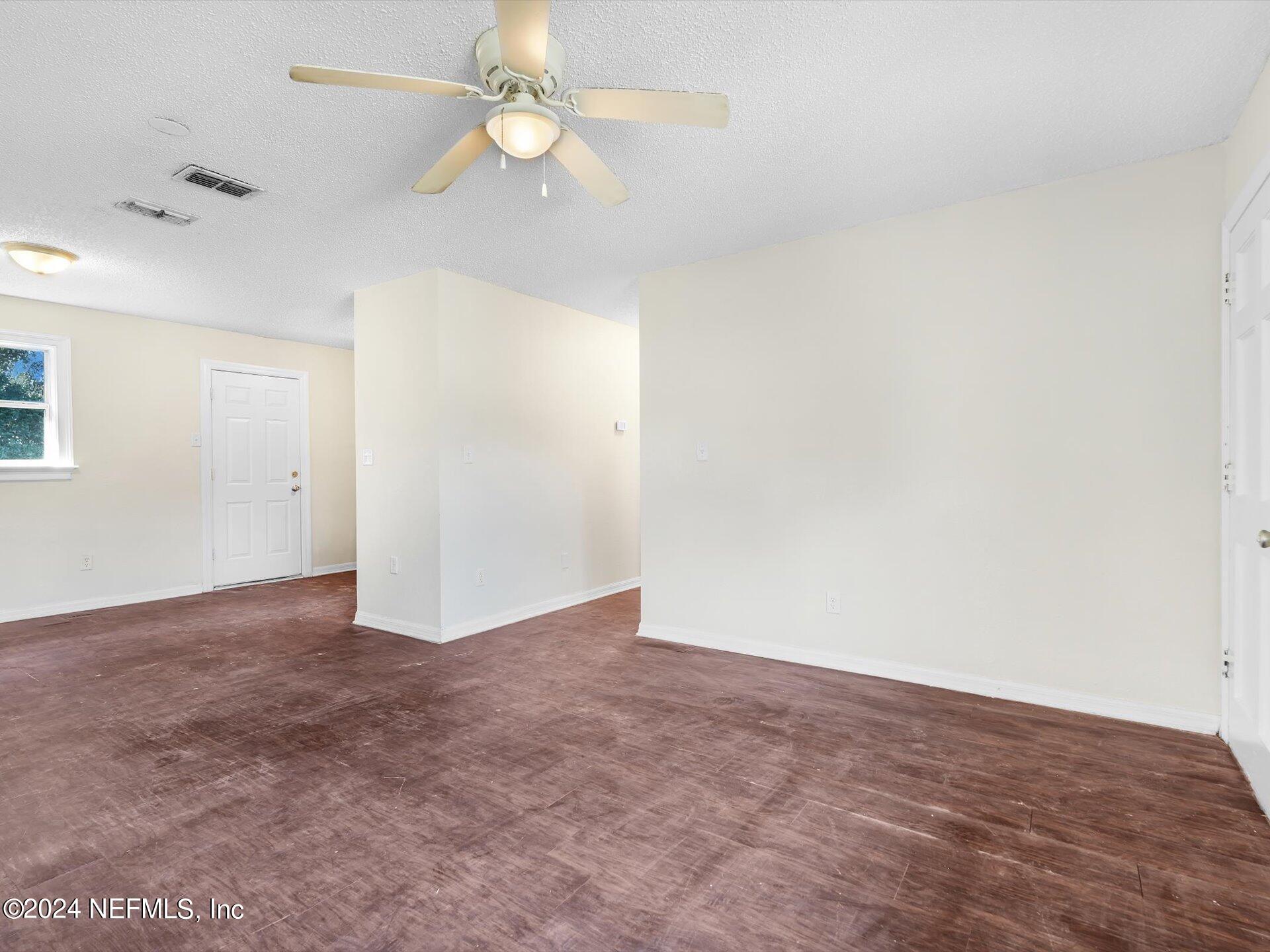 10518 LONE STAR Road