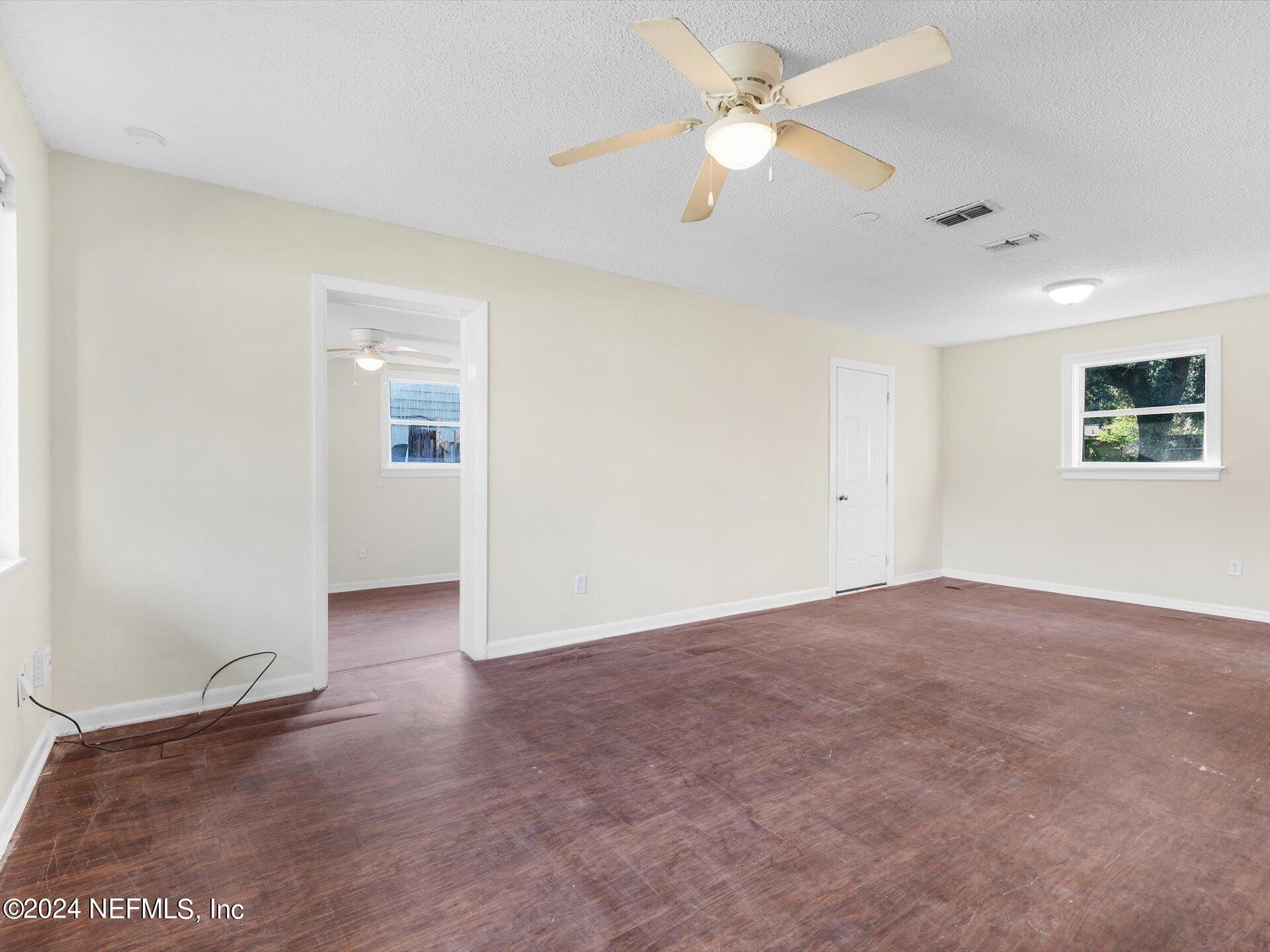 10518 LONE STAR Road