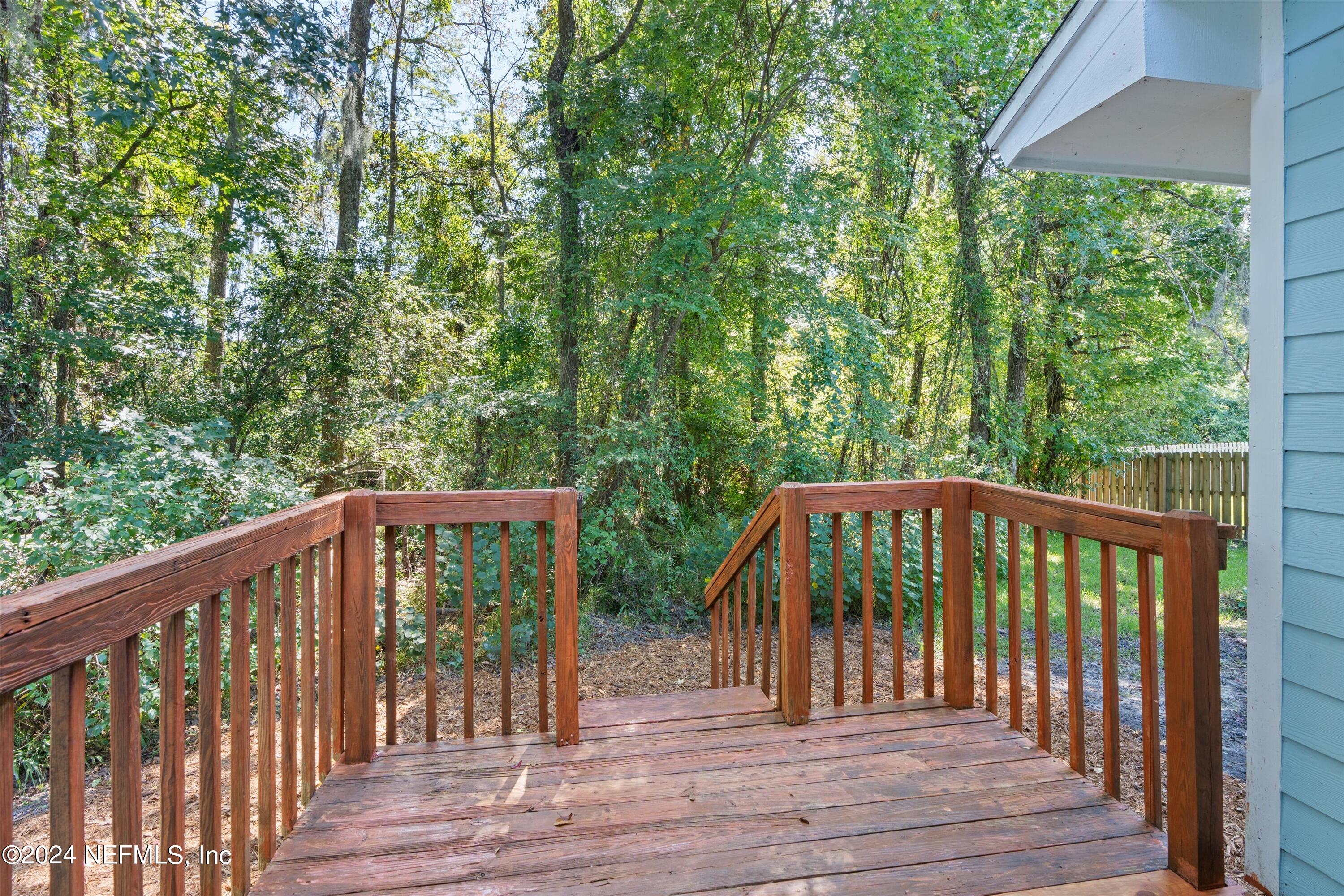 5434 CHESTNUT LAKE Drive