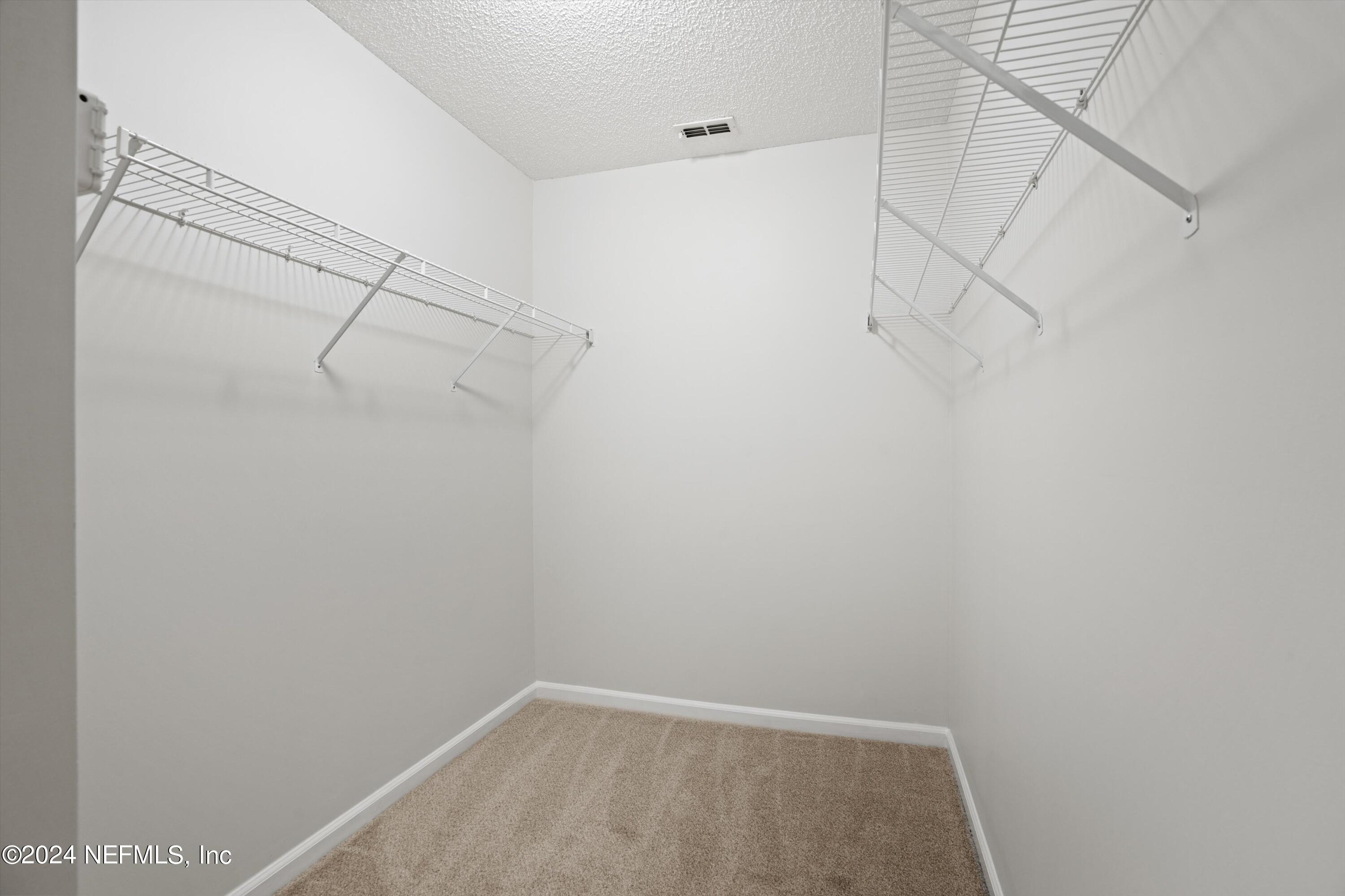 5434 CHESTNUT LAKE Drive