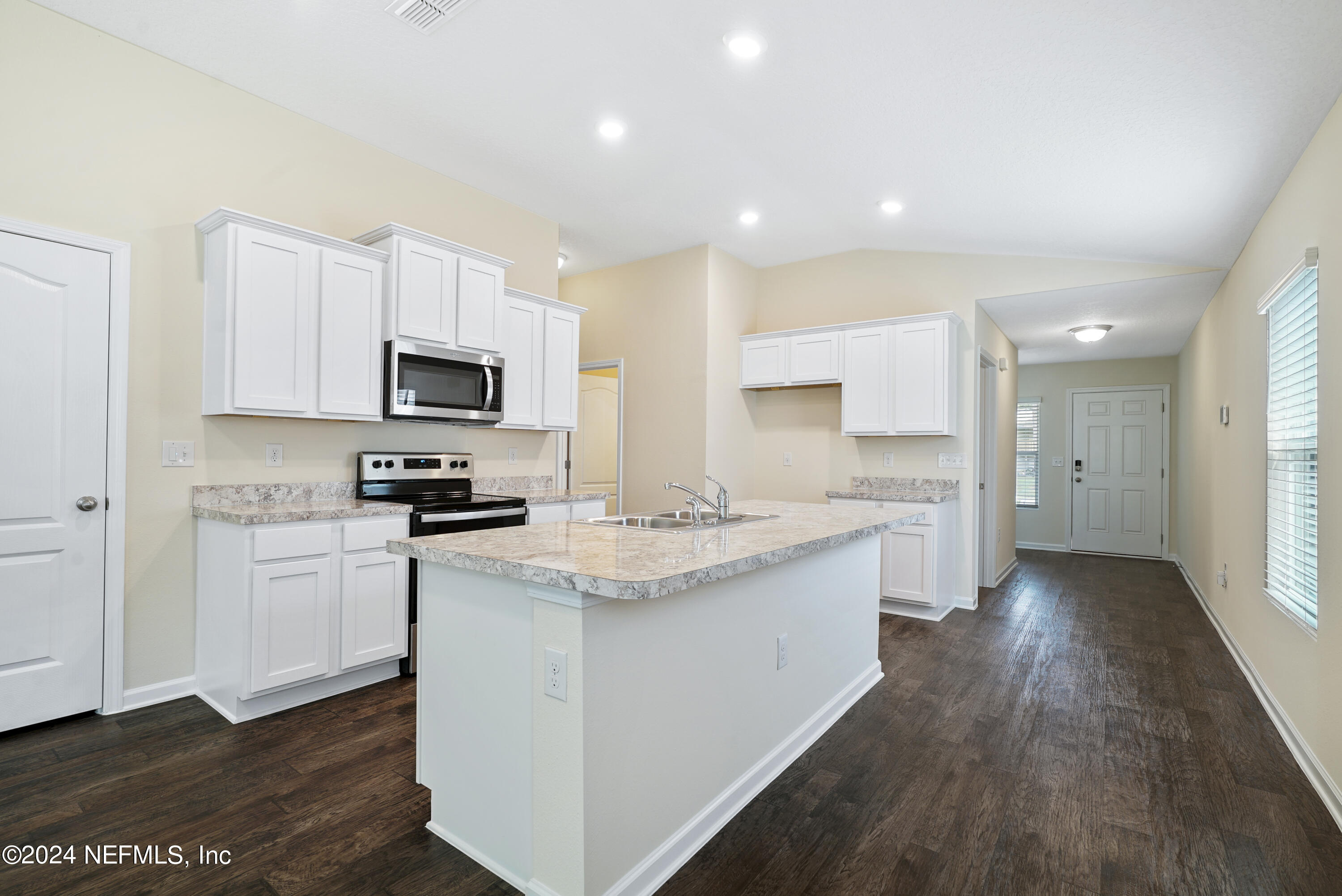 7862 MEADOW WALK Lane