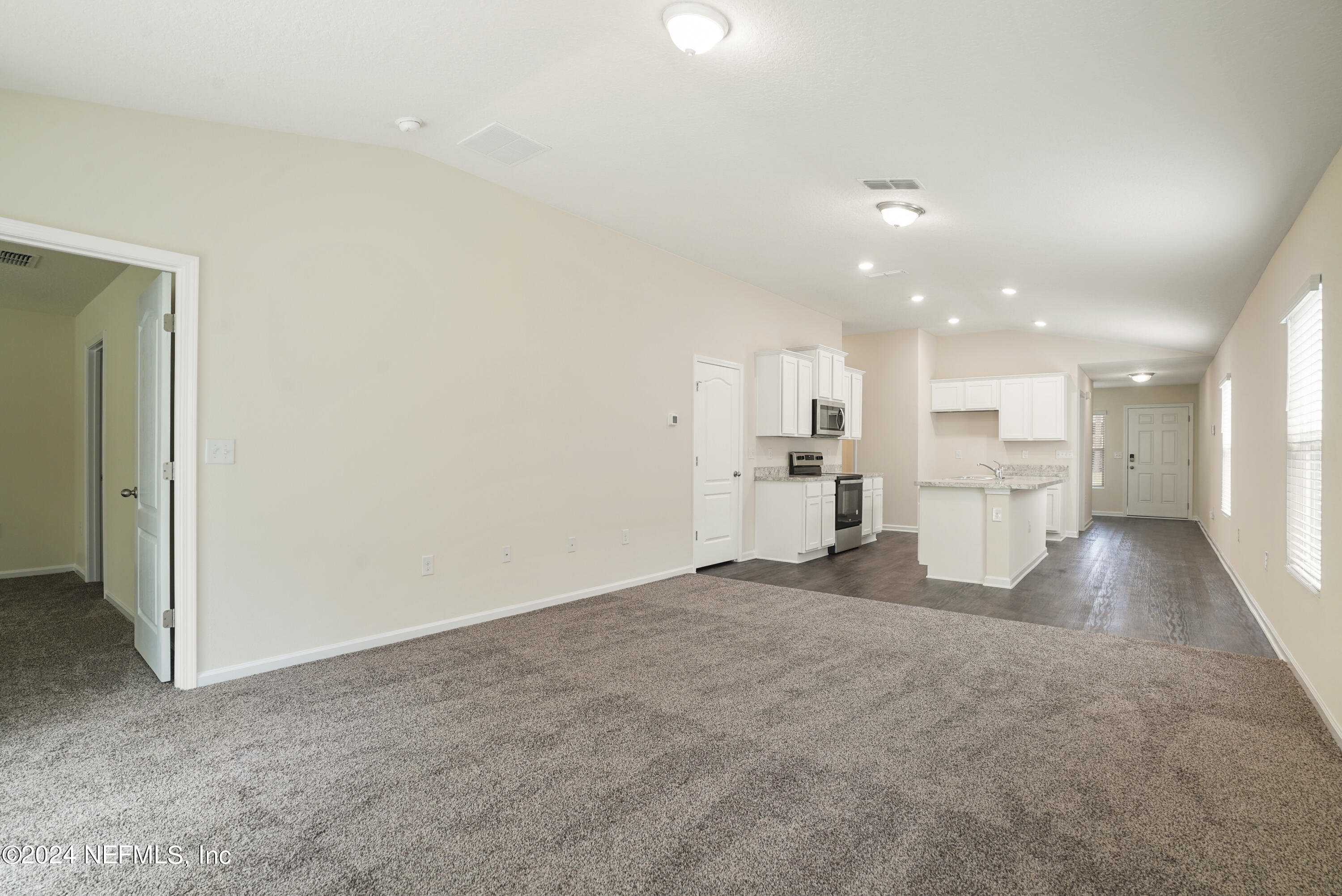 7862 MEADOW WALK Lane