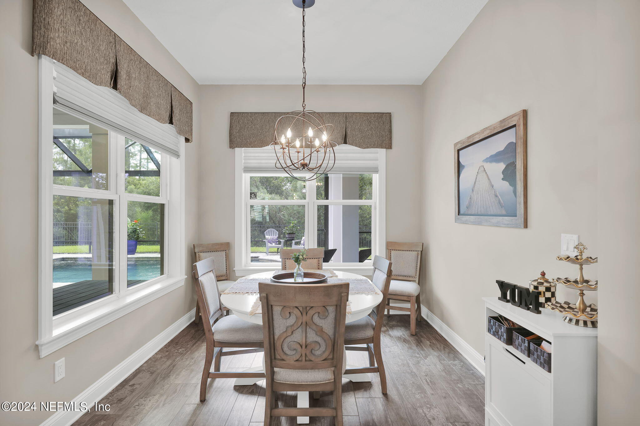 631 OXFORD ESTATES Way