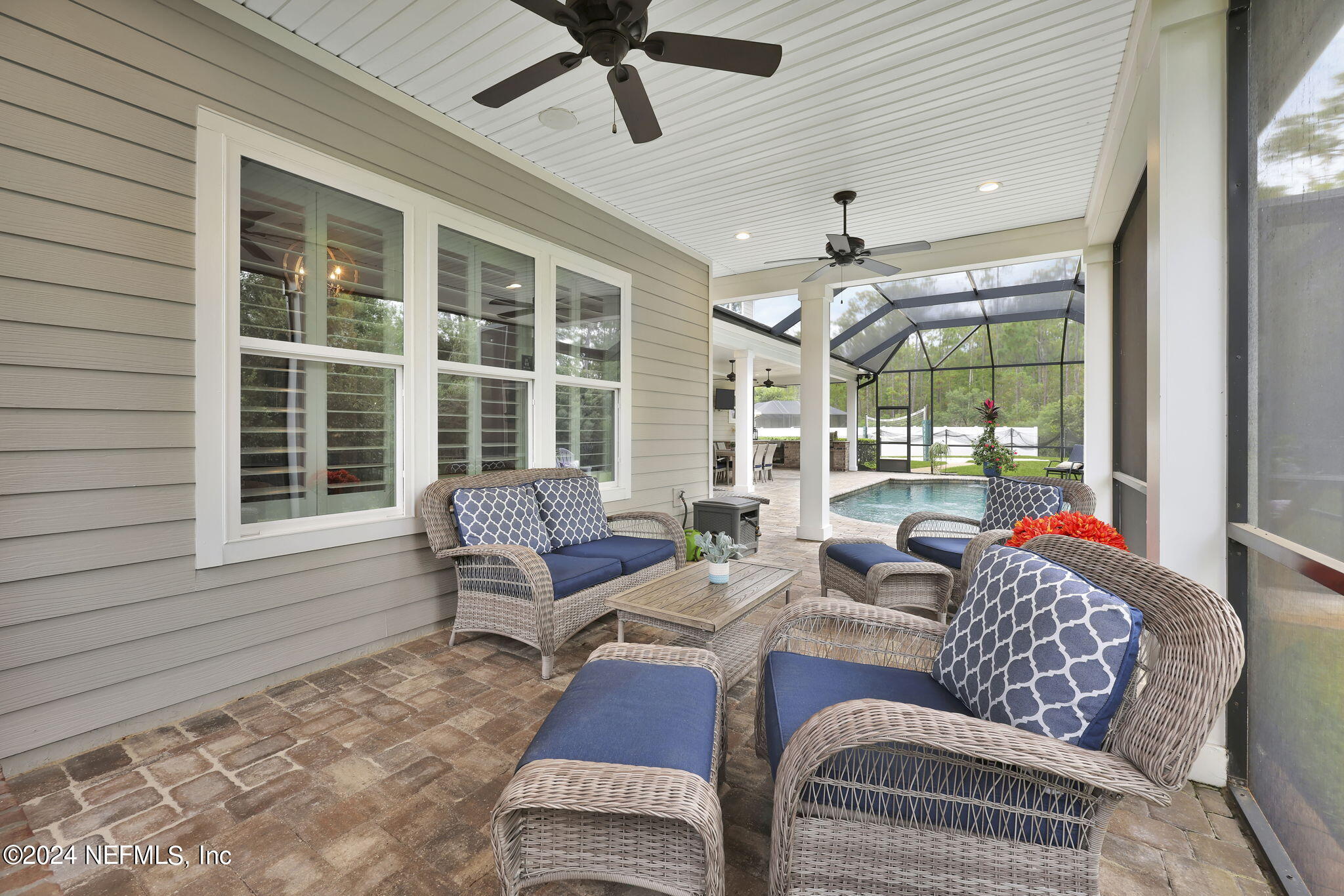 631 OXFORD ESTATES Way