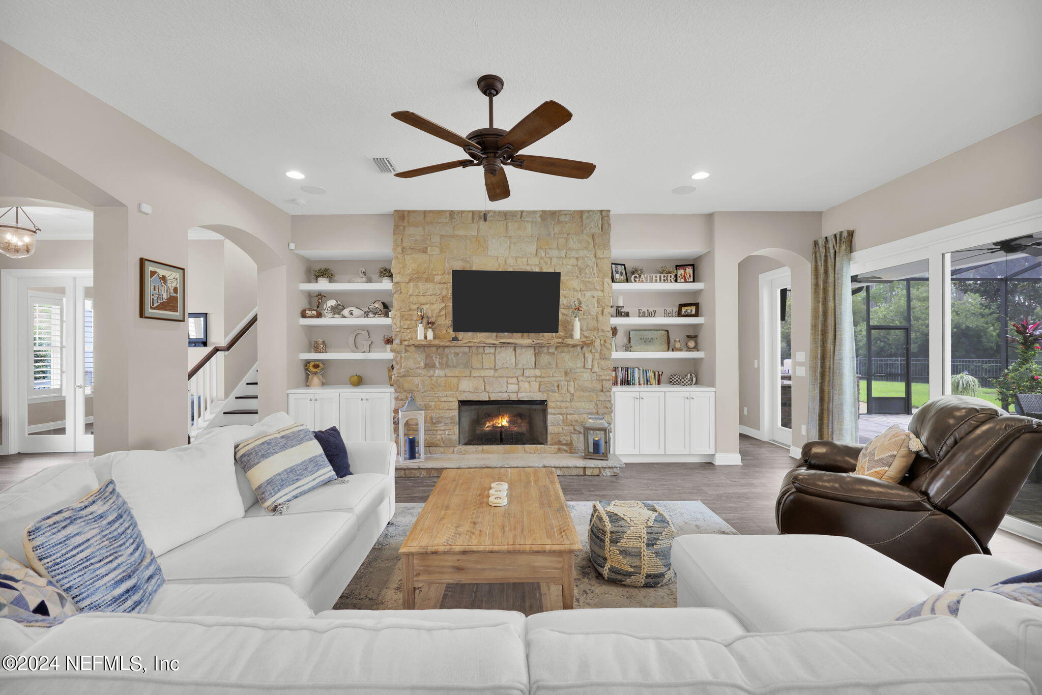 631 OXFORD ESTATES Way
