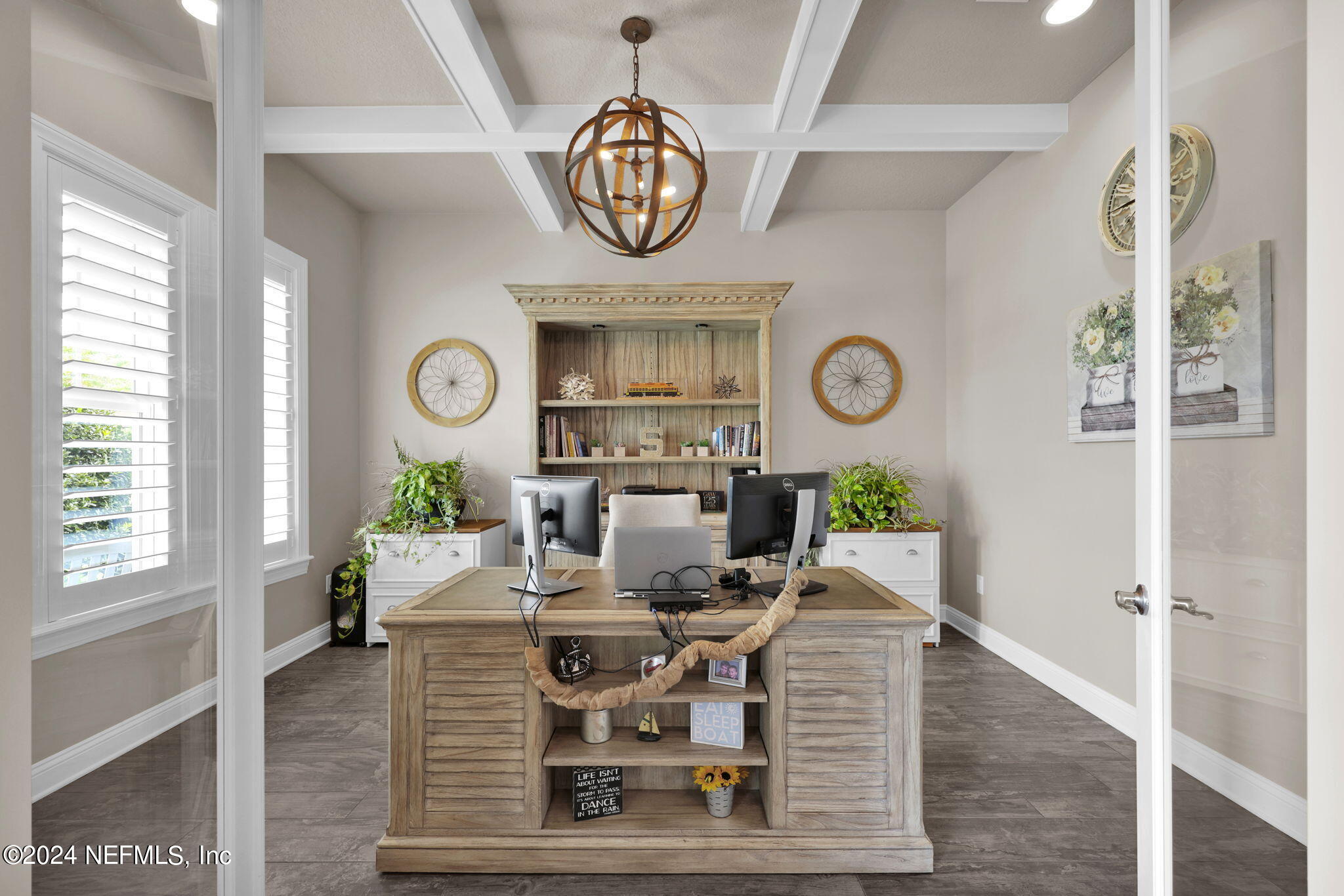 631 OXFORD ESTATES Way