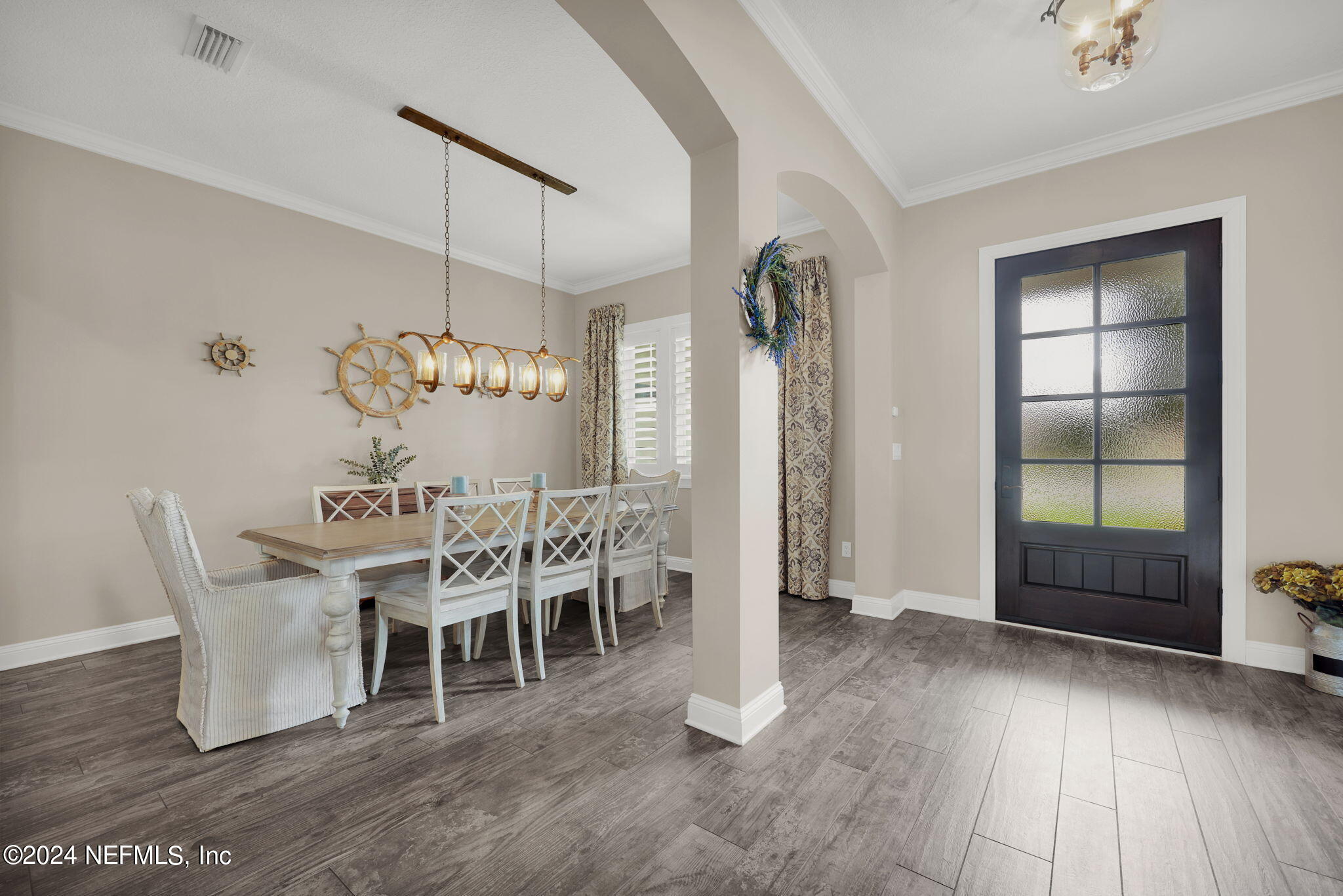 631 OXFORD ESTATES Way