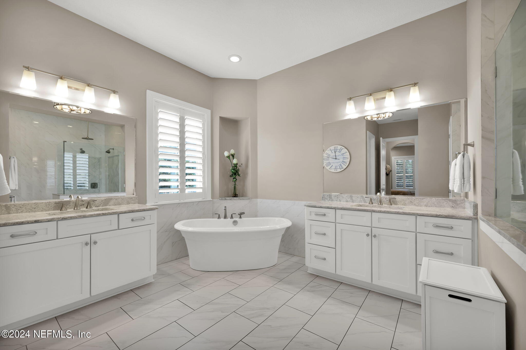 631 OXFORD ESTATES Way