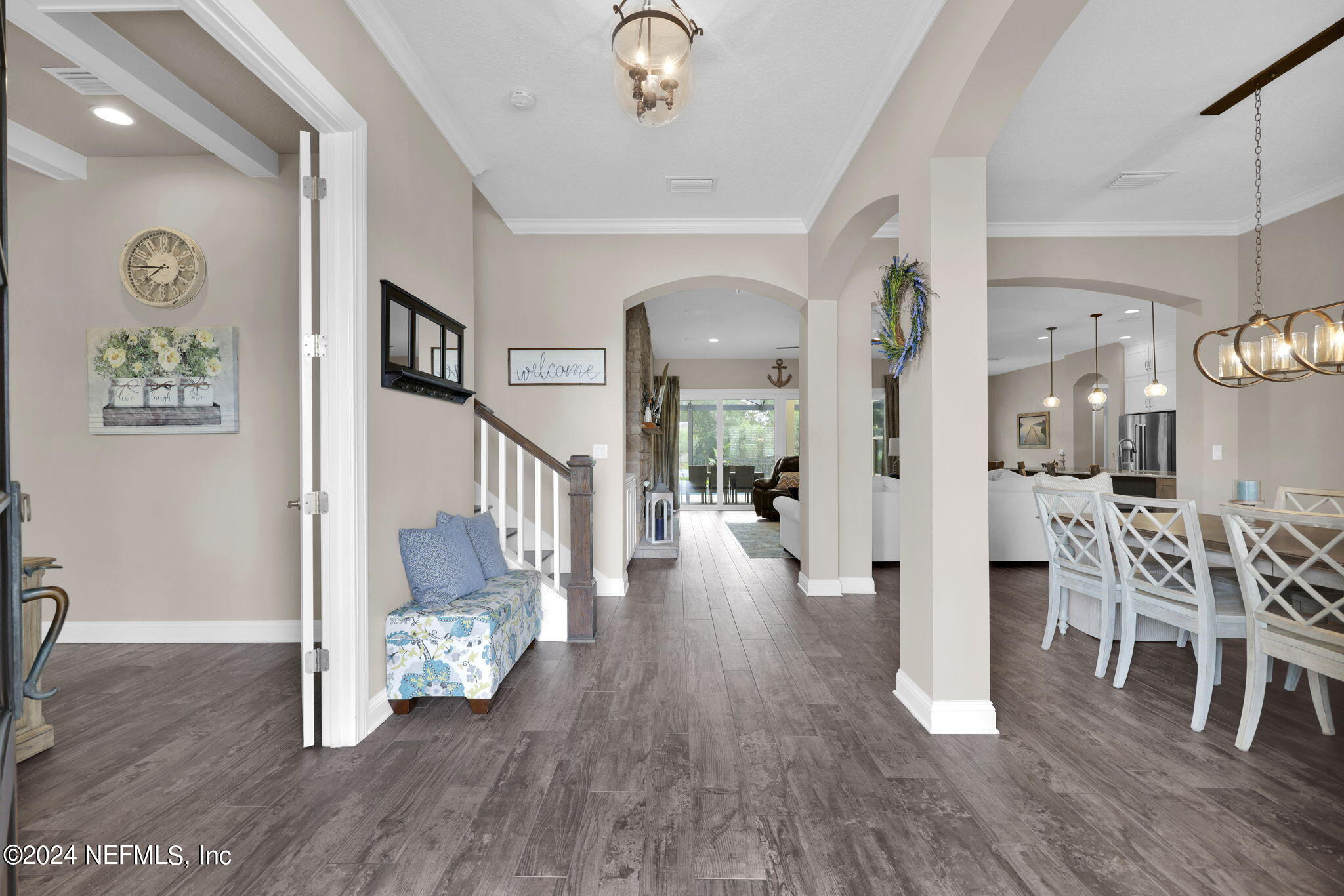 631 OXFORD ESTATES Way