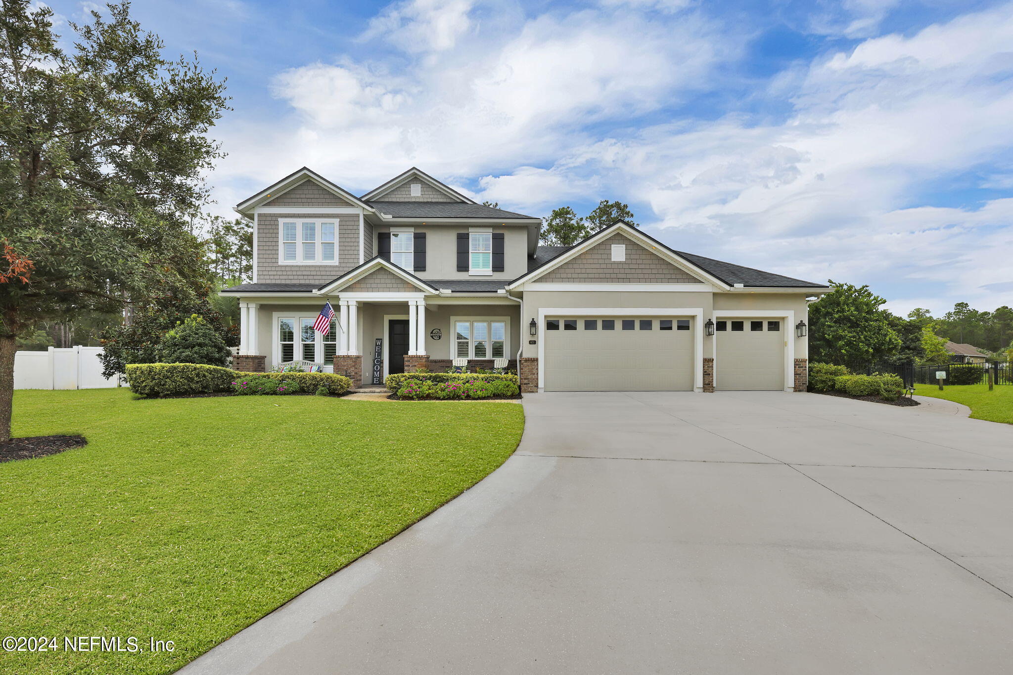 631 OXFORD ESTATES Way