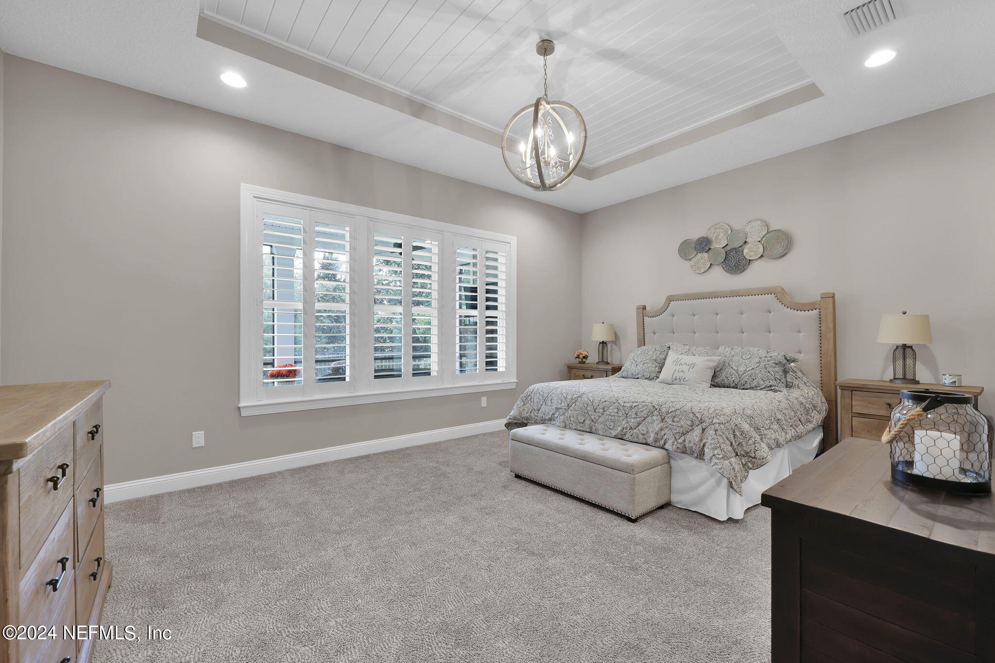 631 OXFORD ESTATES Way