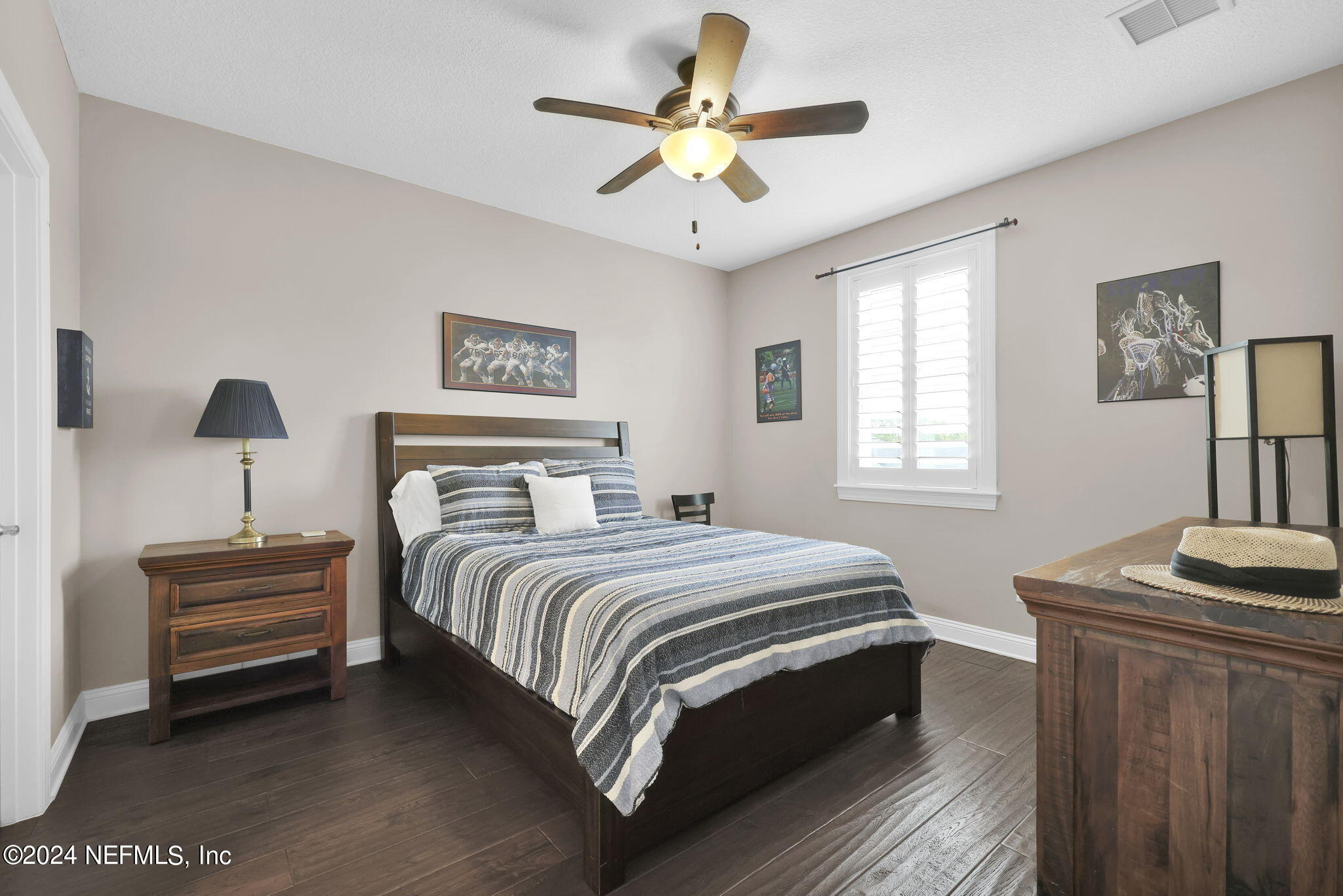 631 OXFORD ESTATES Way