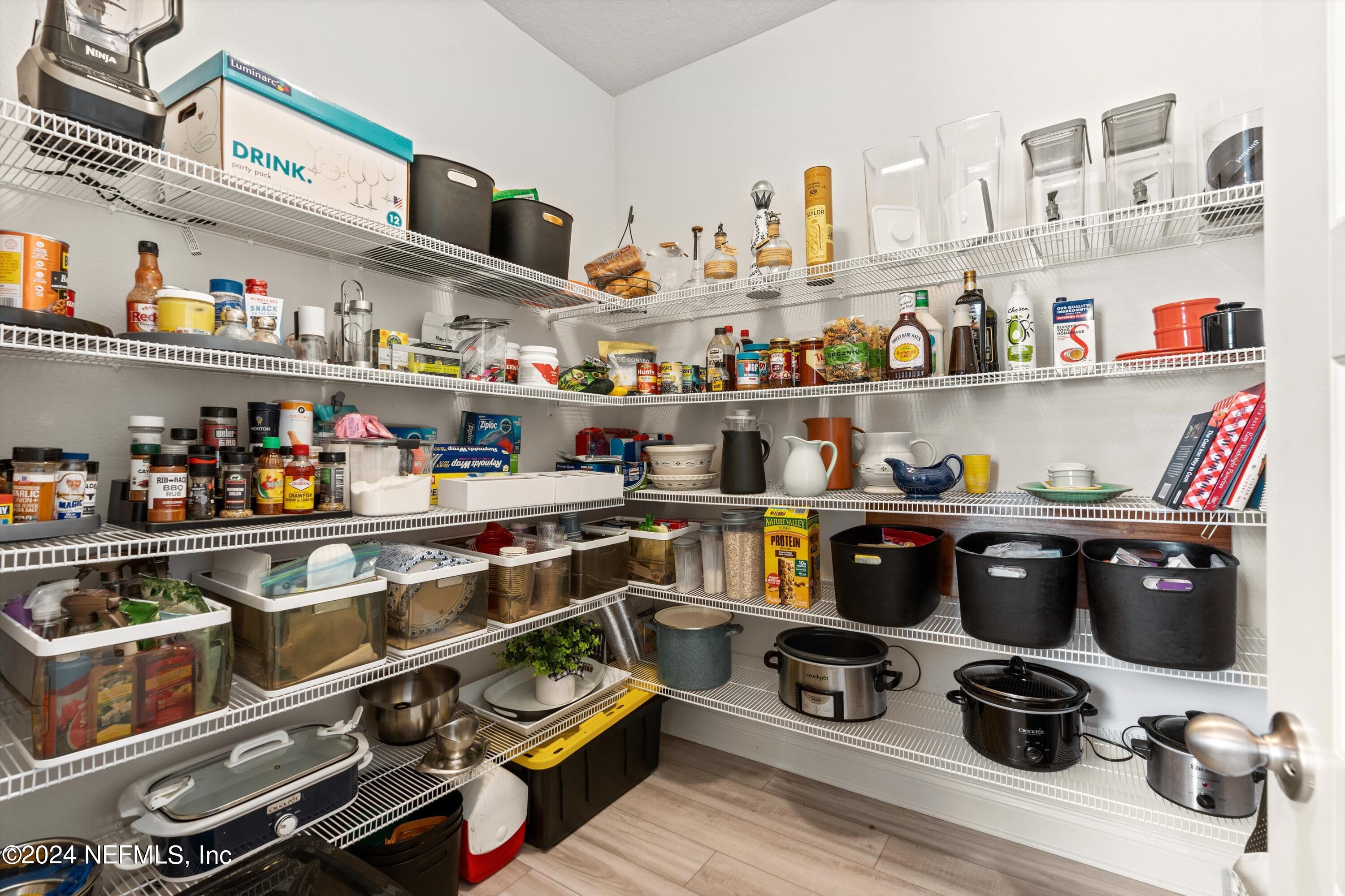 108 WARDS RAVINE Way