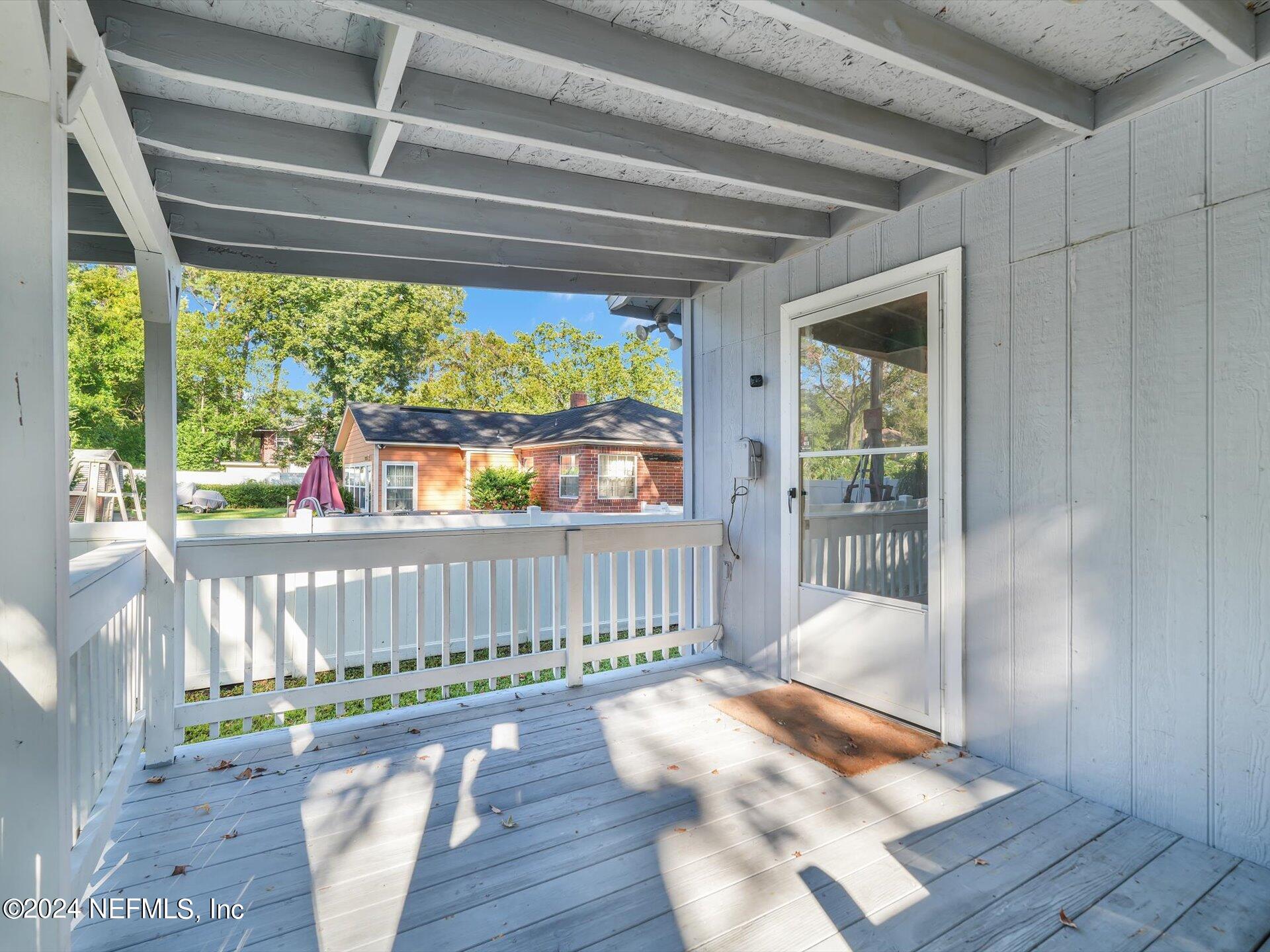 2902 DELLWOOD Avenue