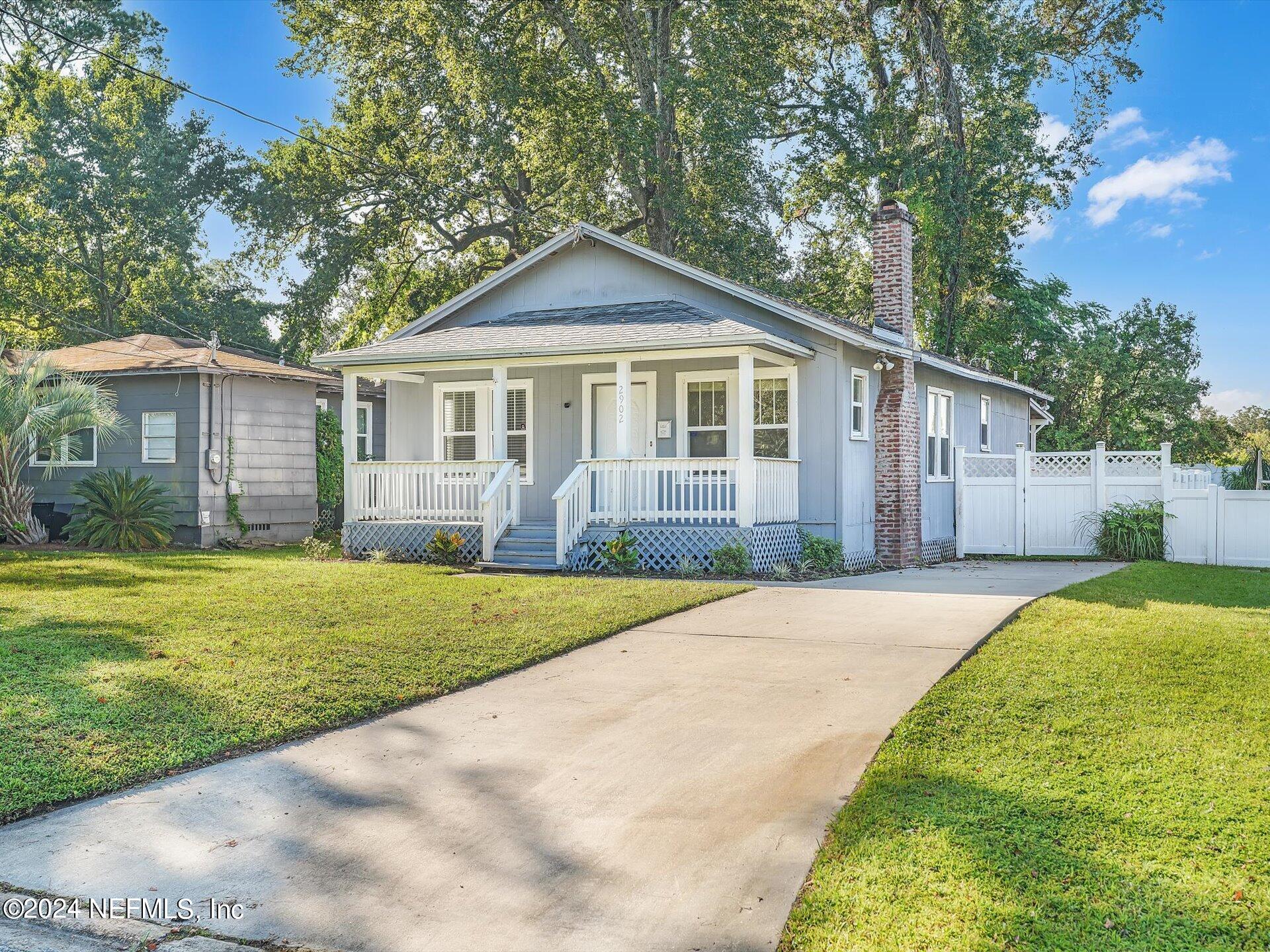 2902 DELLWOOD Avenue