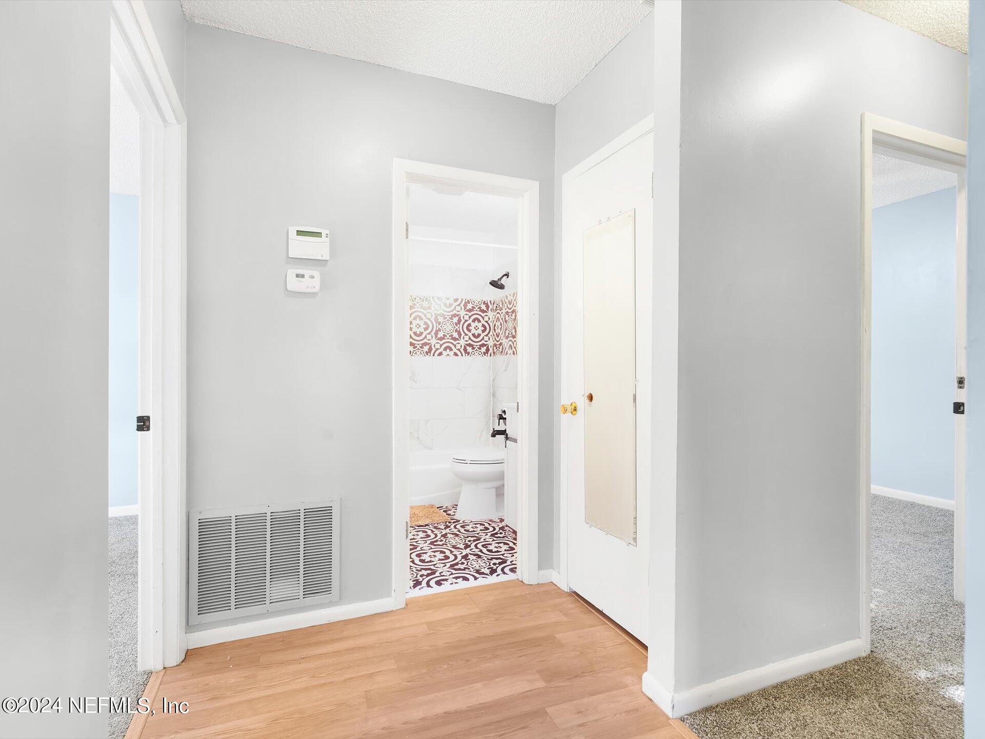 2902 DELLWOOD Avenue