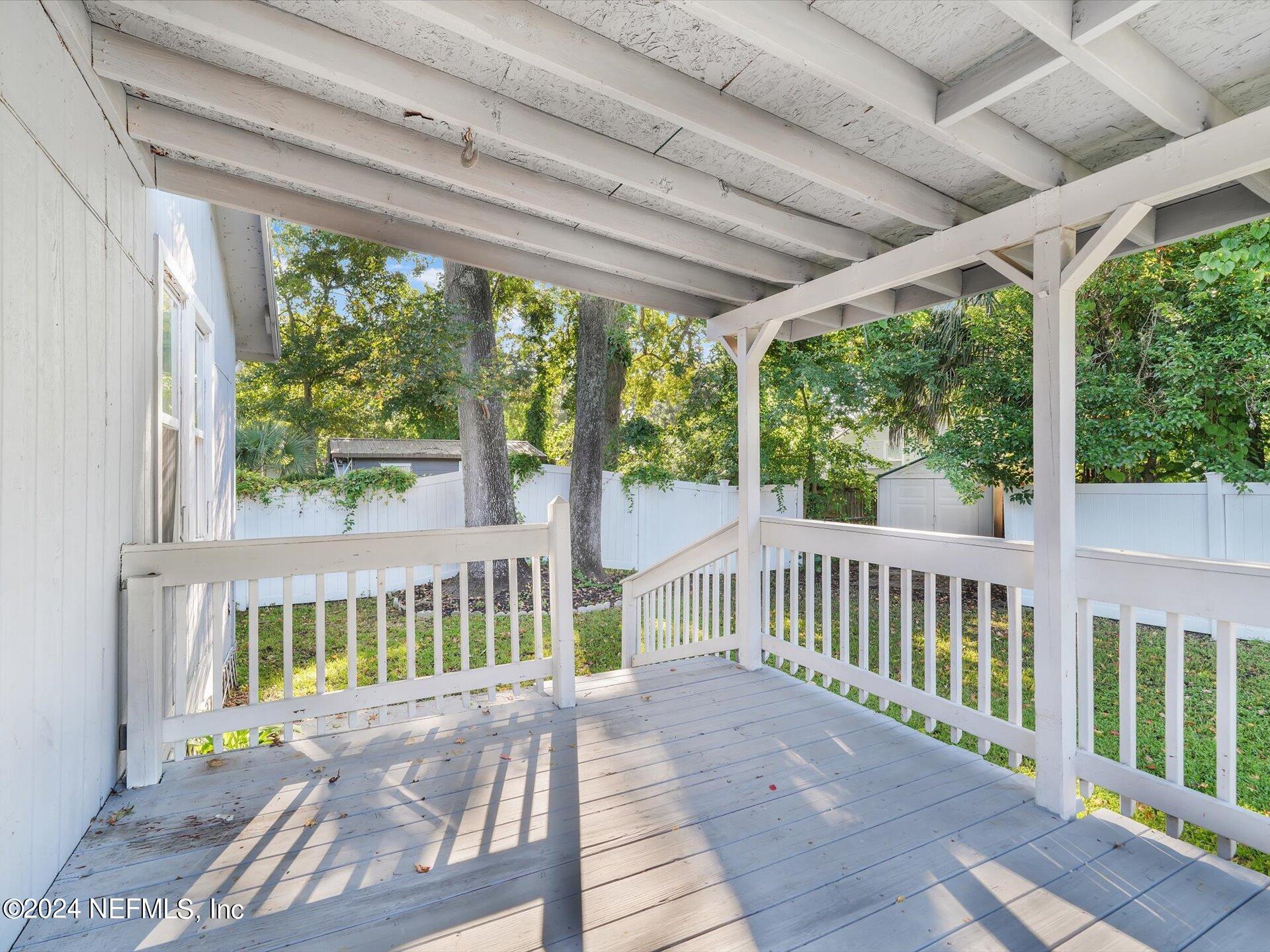 2902 DELLWOOD Avenue