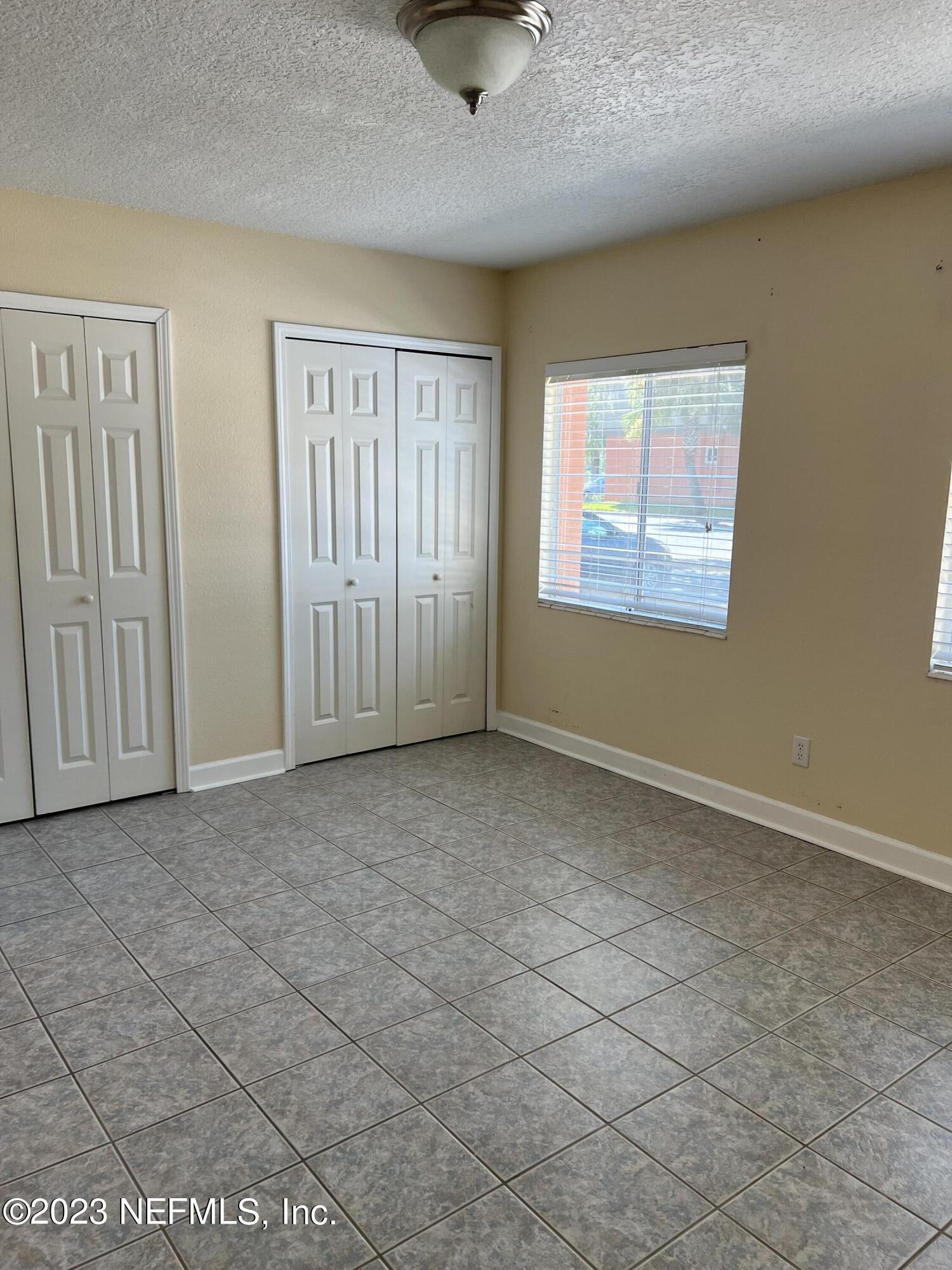 1800 PARK Avenue, 109