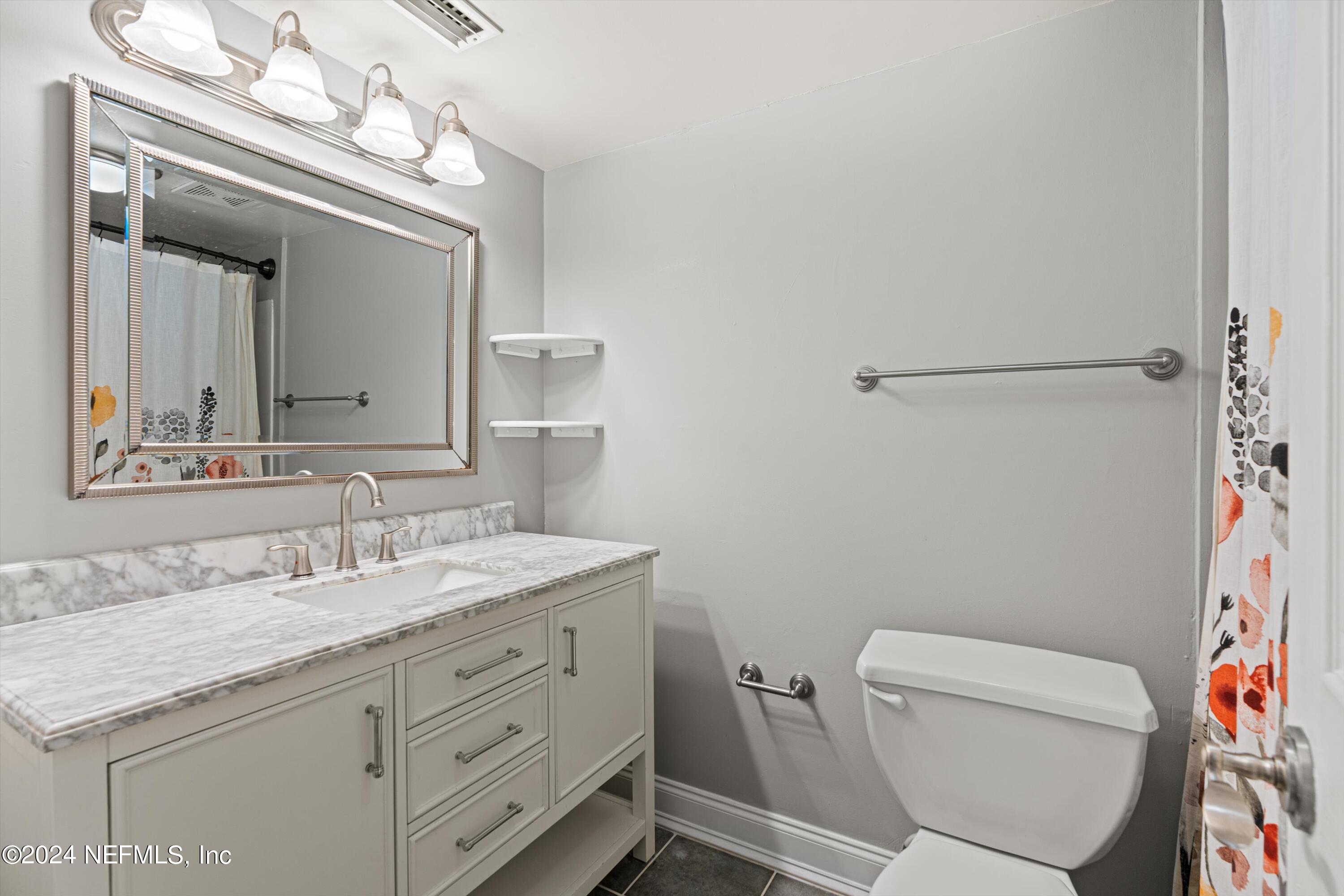 3737 LORETTO Road, 903