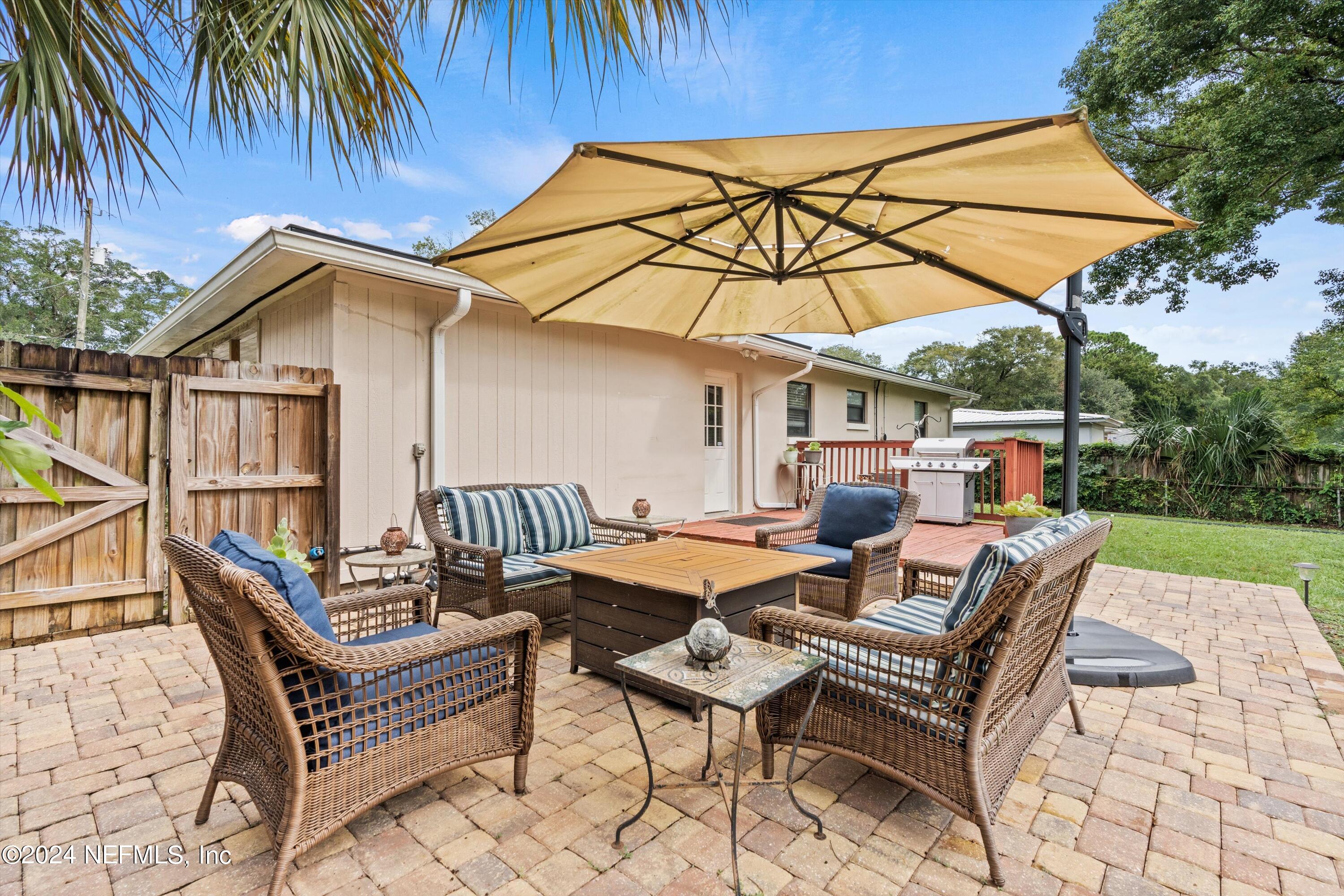 6000 GREEN HILL Lane