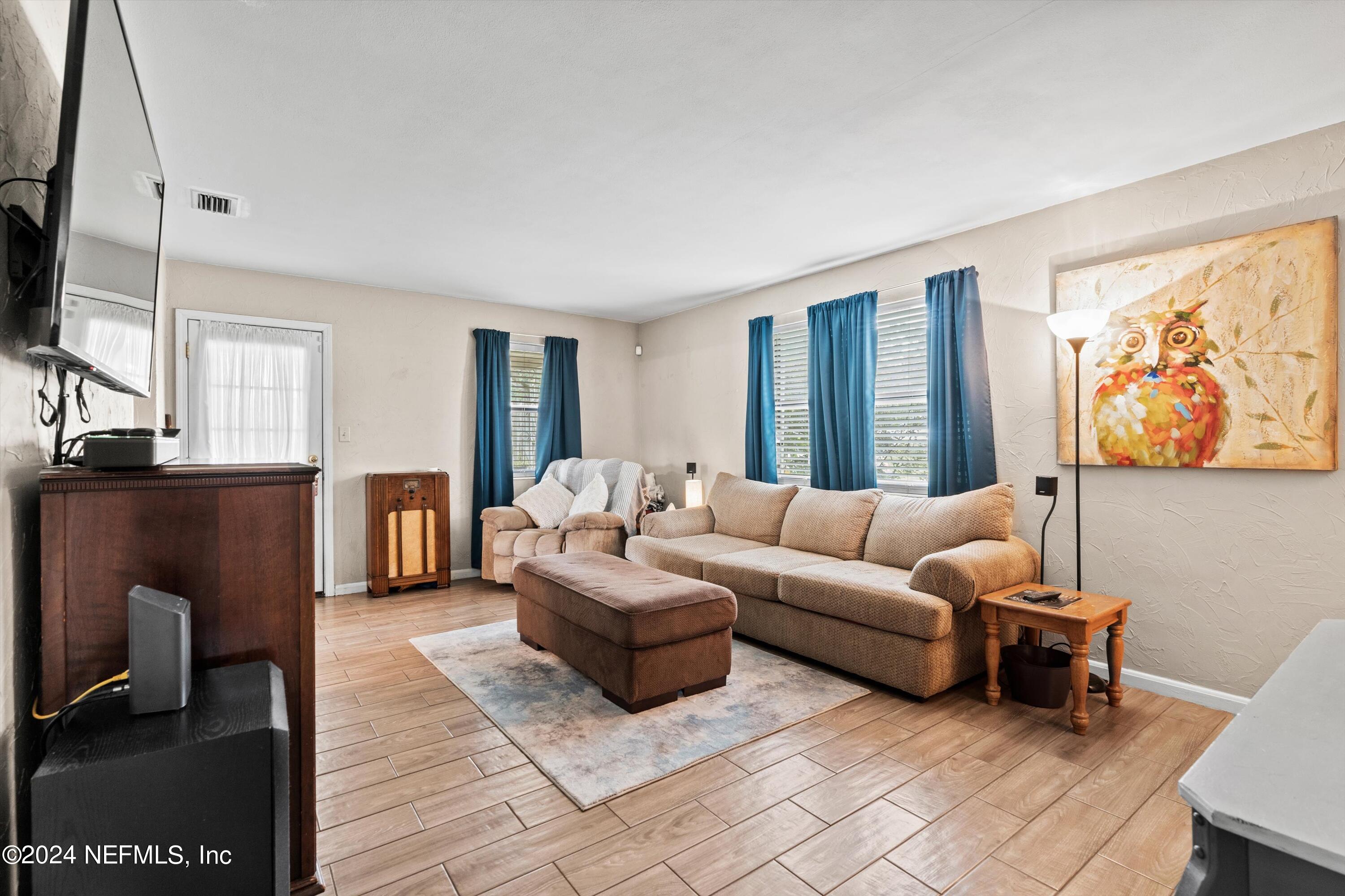 6000 GREEN HILL Lane