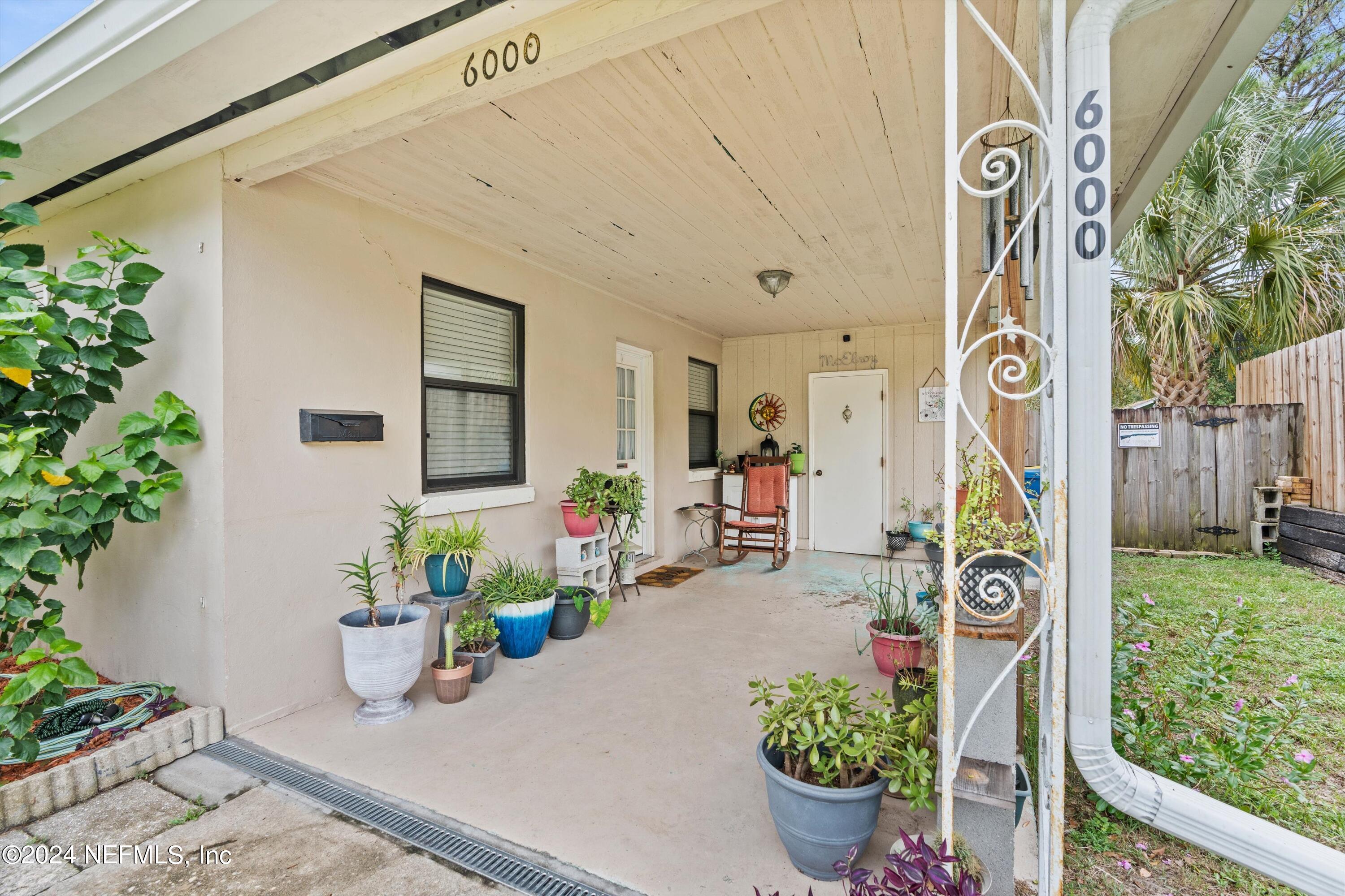 6000 GREEN HILL Lane