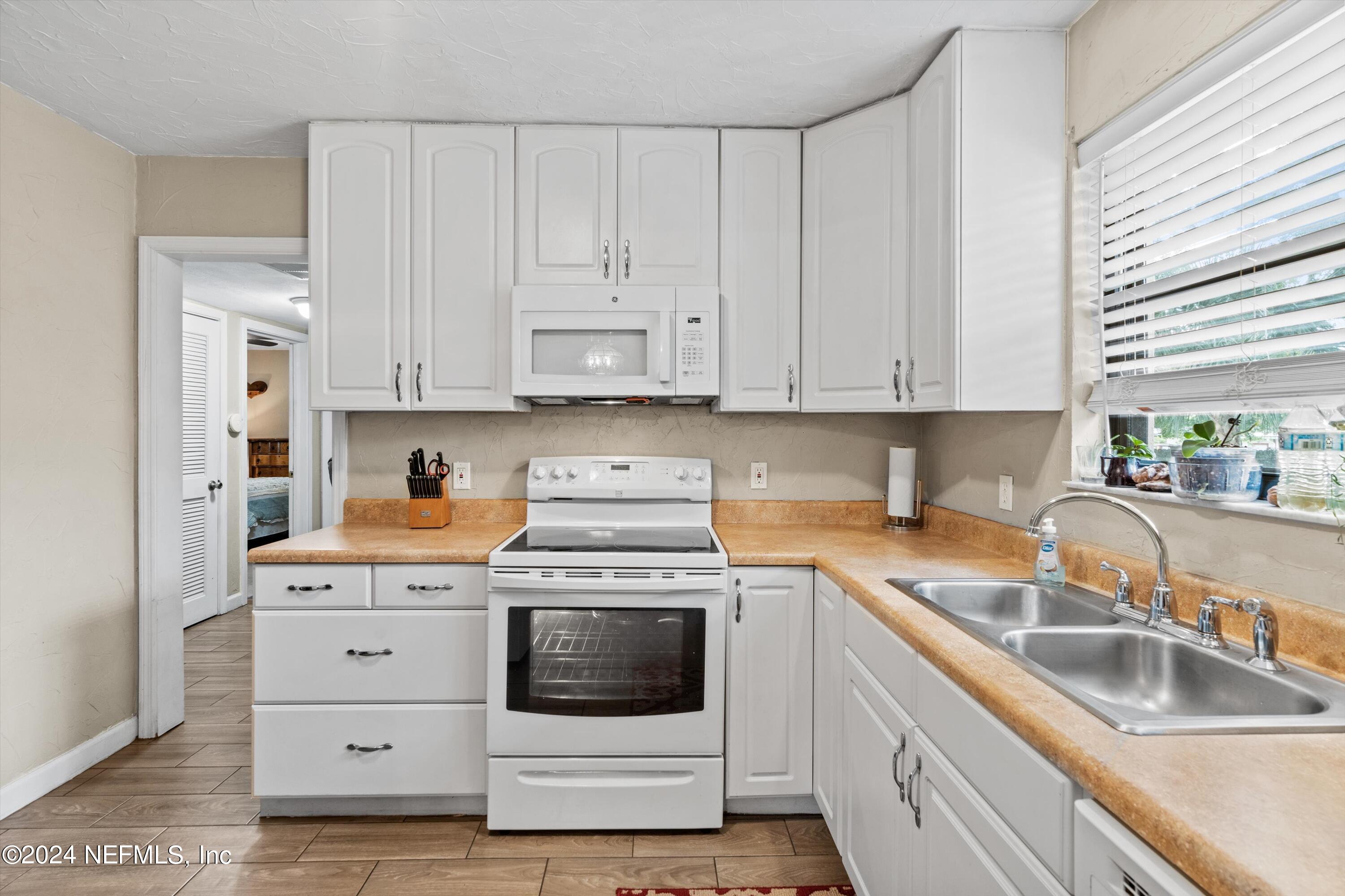 6000 GREEN HILL Lane