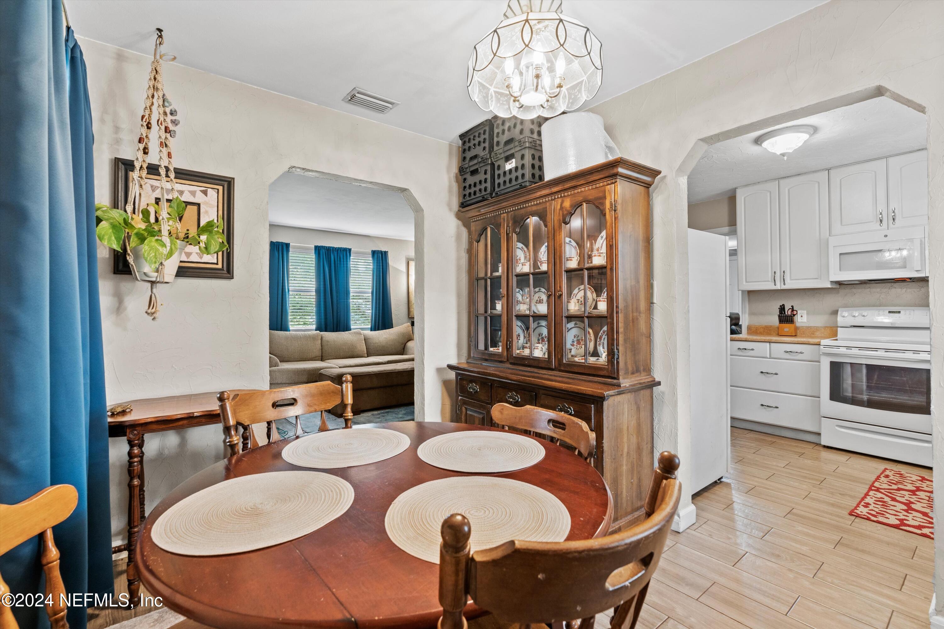 6000 GREEN HILL Lane