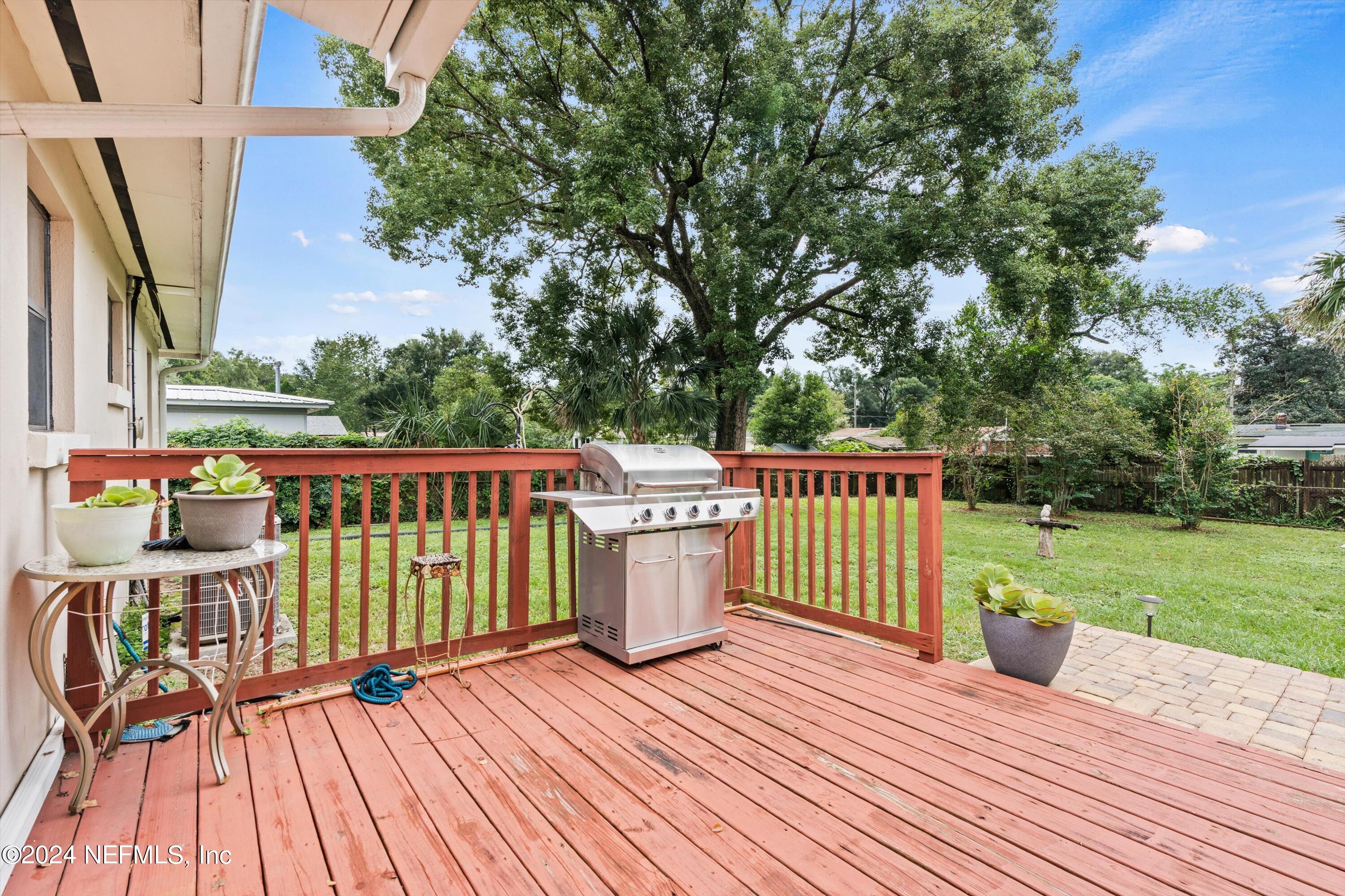 6000 GREEN HILL Lane