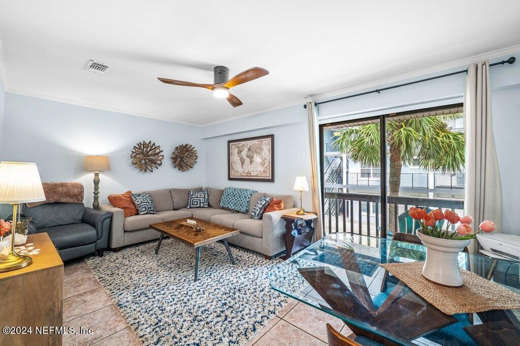 121 13TH Avenue S, B