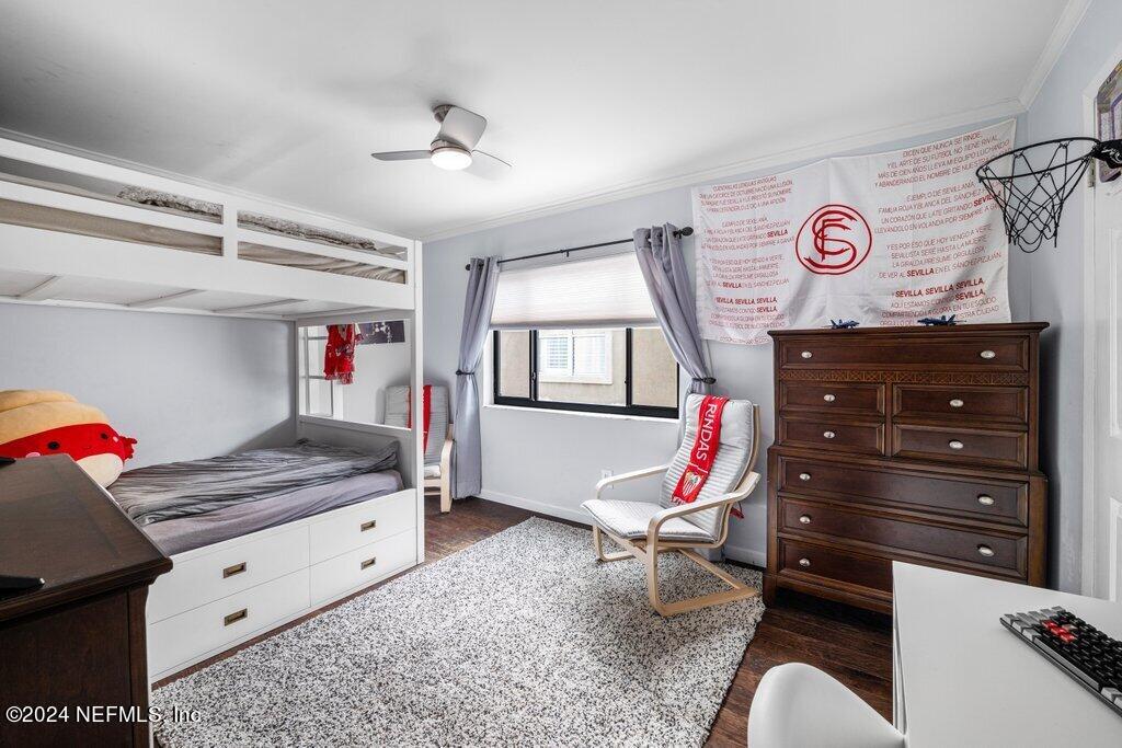 121 13TH Avenue S, B