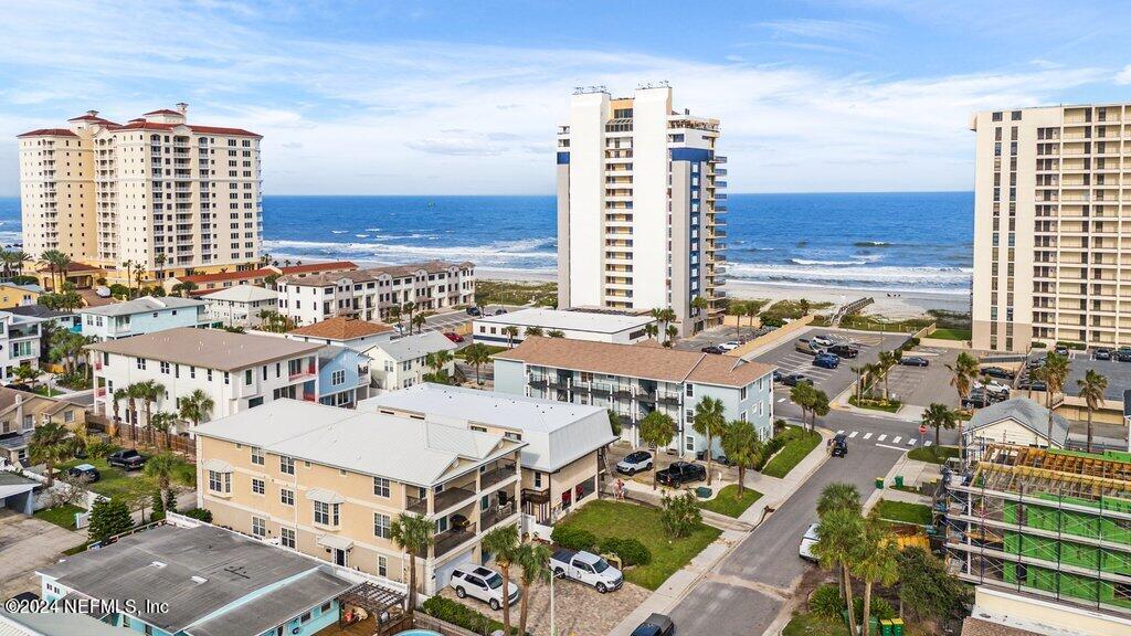 121 13TH Avenue S, B