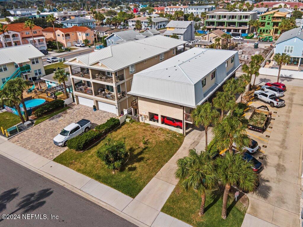 121 13TH Avenue S, B