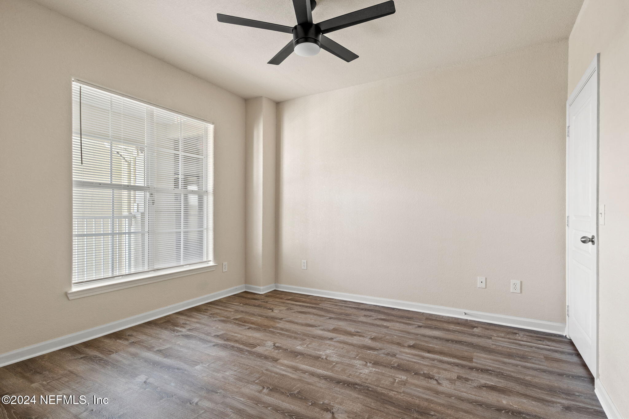 8290 GATE Parkway W, 168