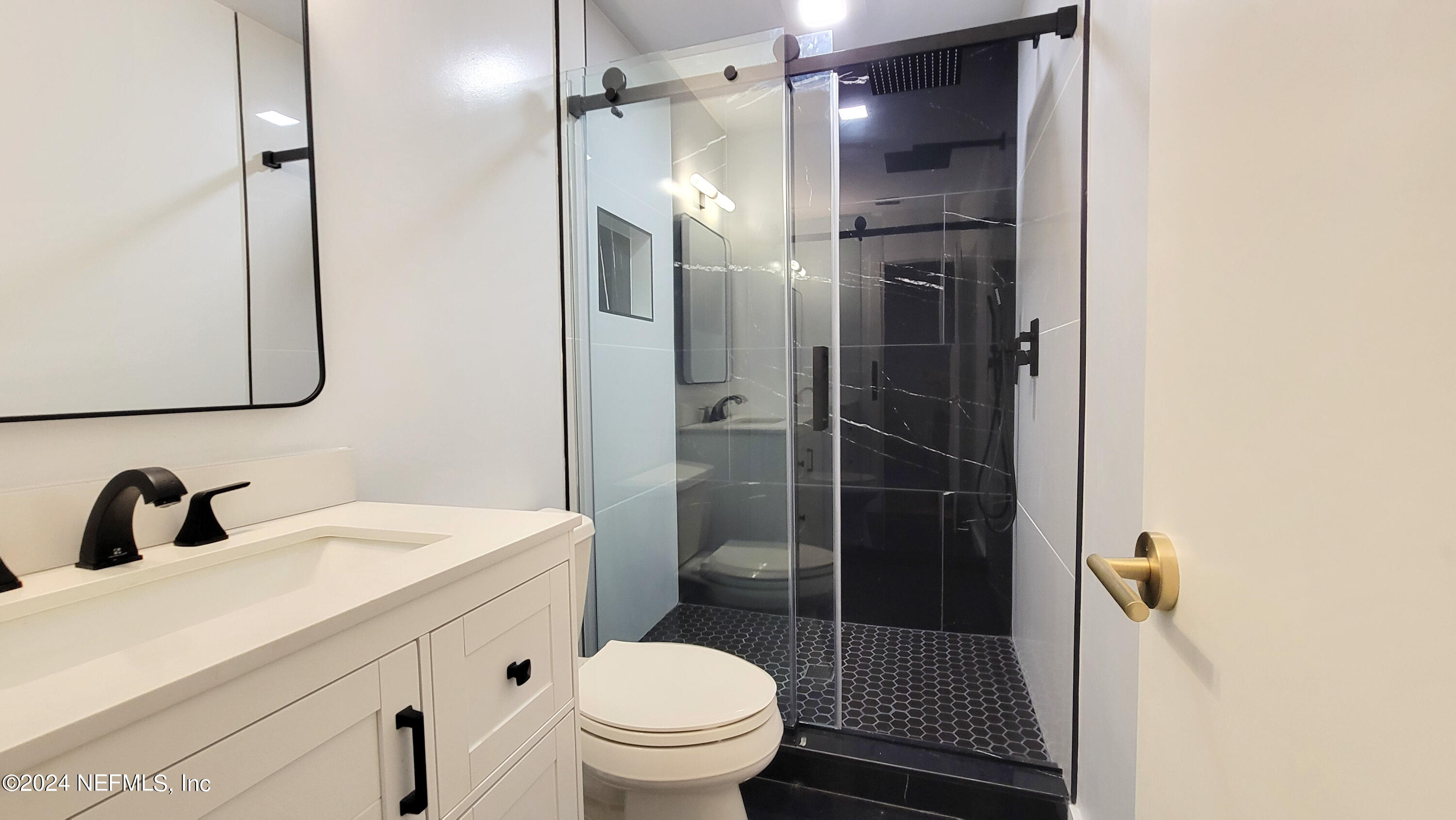 3656 COLONY COVE Trail