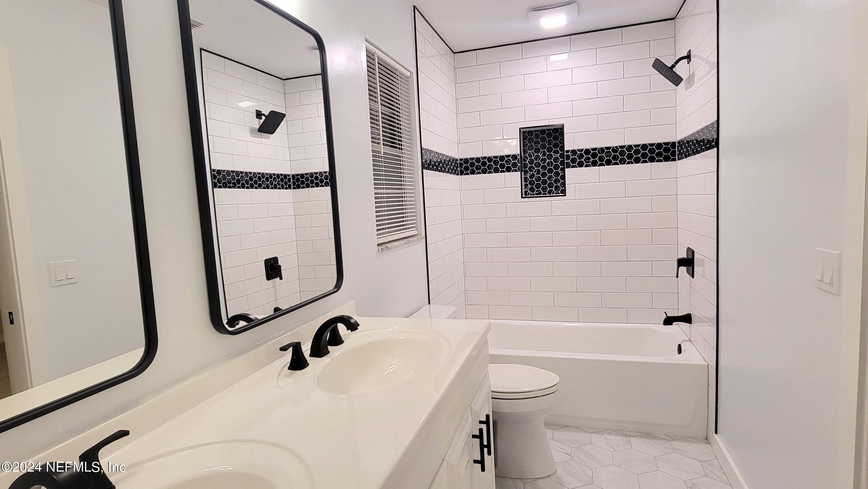 3656 COLONY COVE Trail