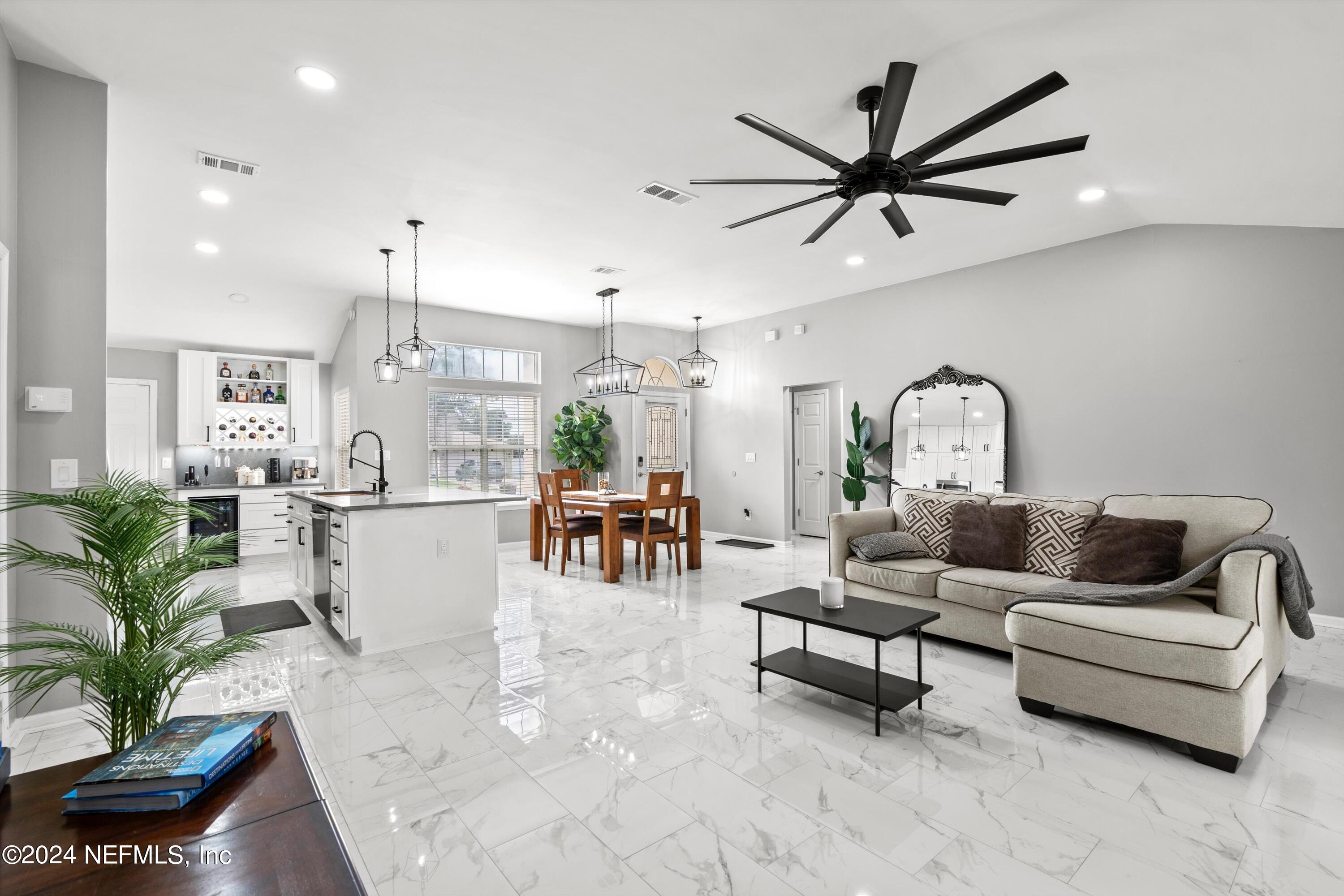 3231 DEUCE Court