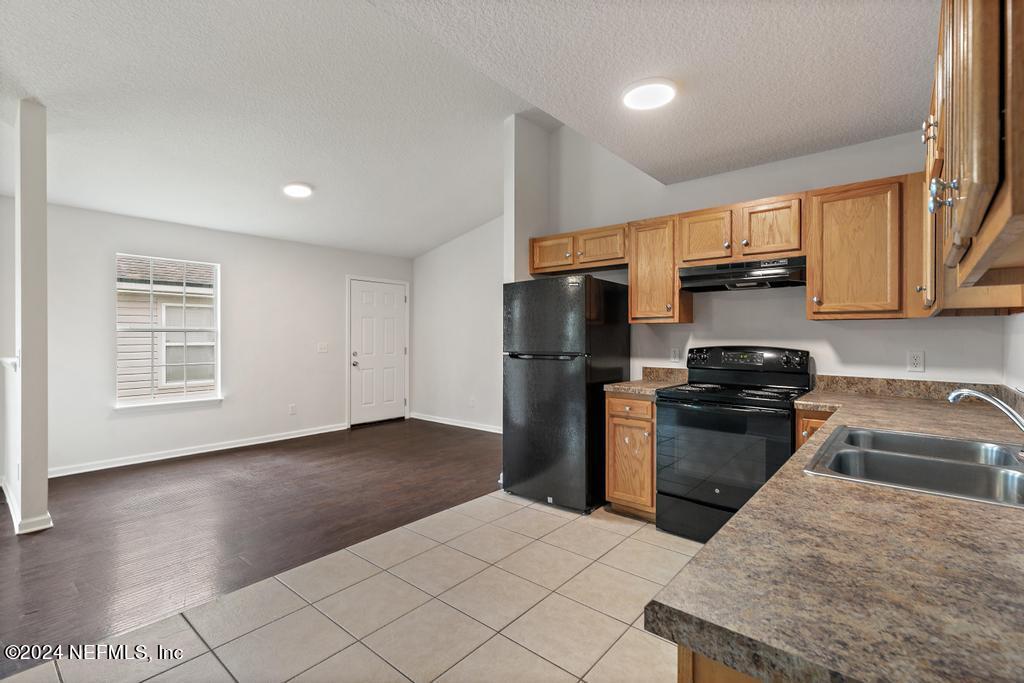 8475 CHERYL ANN Lane